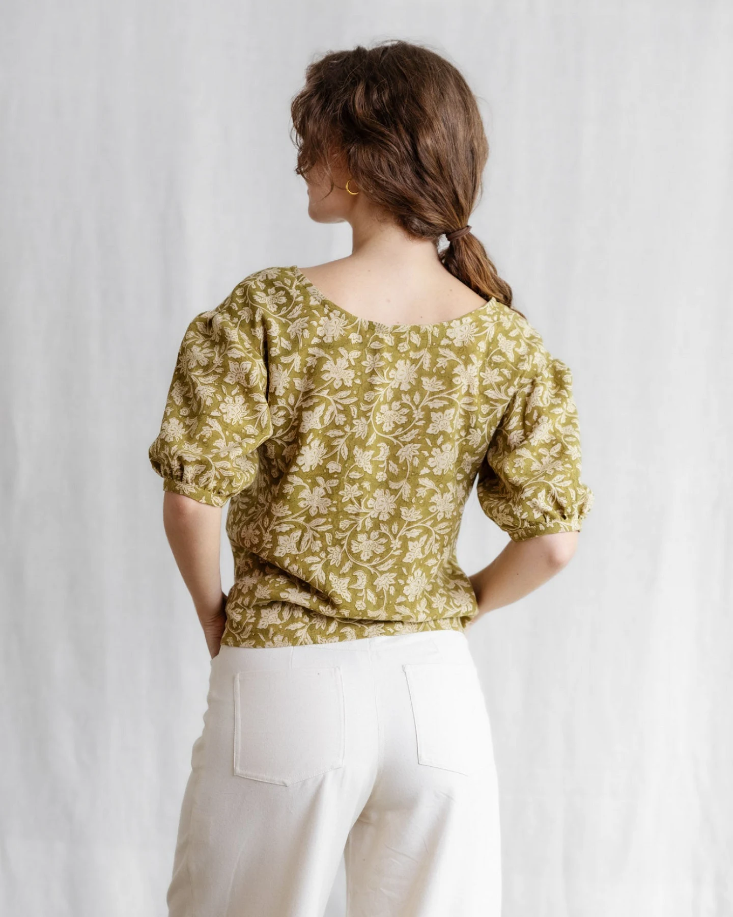 Jyoti - Fair Works Damen vegan Bluse Kalira Blockprint Grün – Ansicht 2