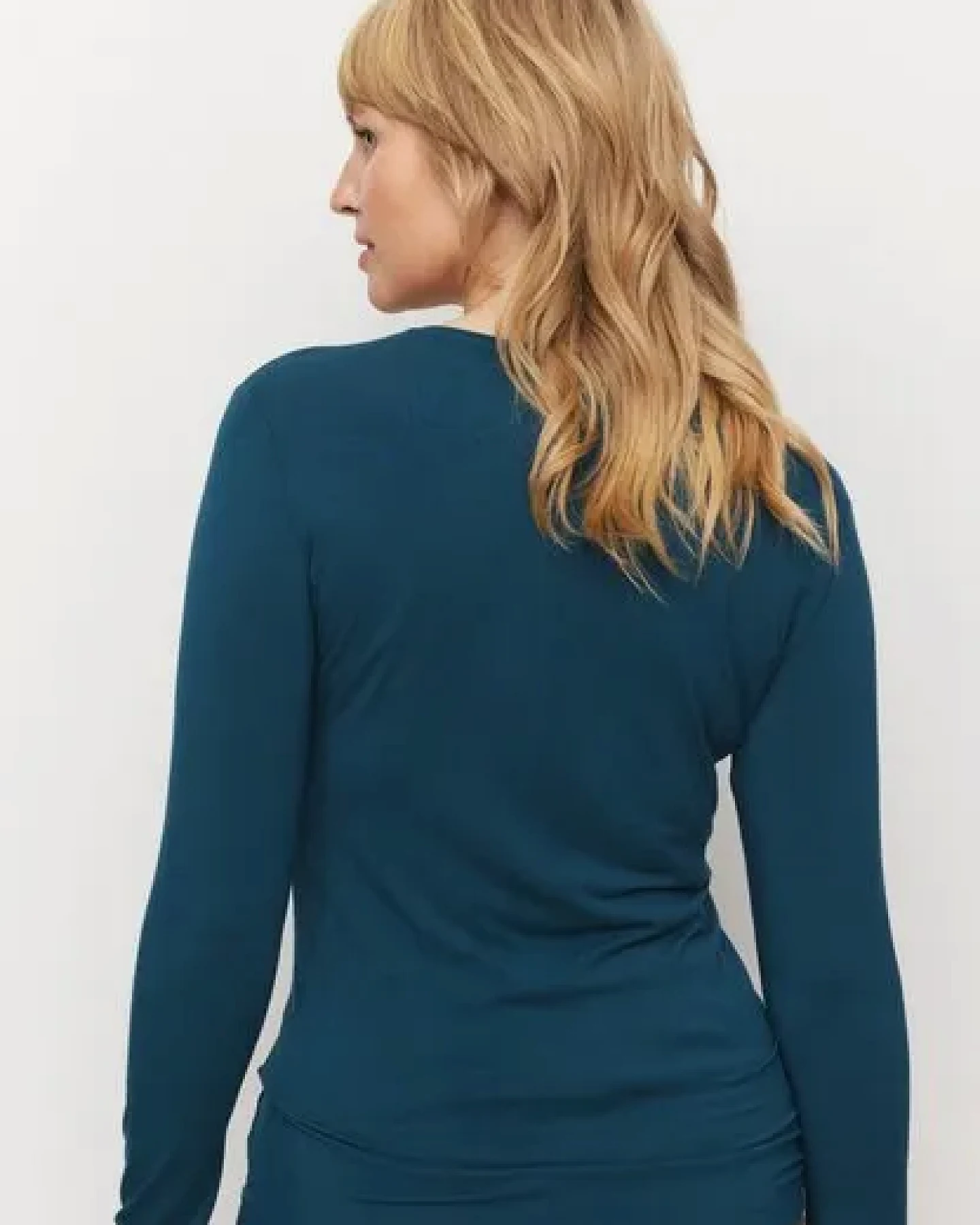 Damen Longsleeve aus LENZING Modal Mix - AVENUELA - recolution – Ansicht 4
