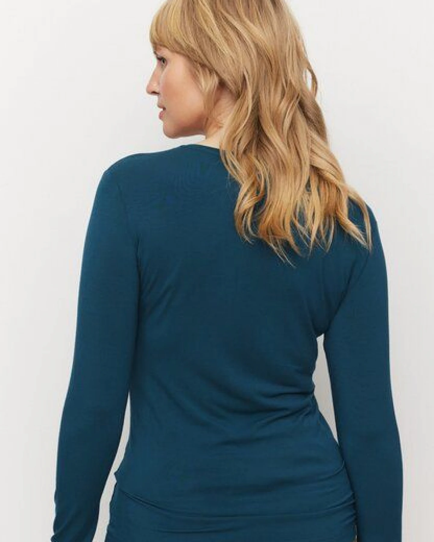 Damen Longsleeve aus LENZING Modal Mix - AVENUELA - recolution – Ansicht 4