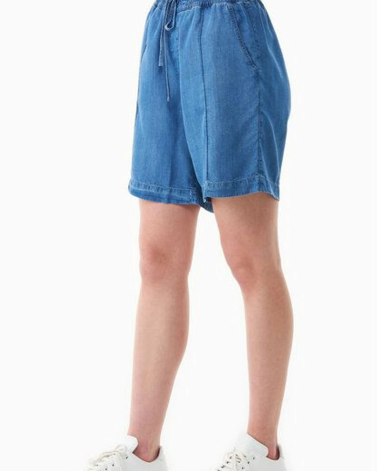 ORGANICATION Shorts aus TENCEL Lyocell in Denim-Optik – Ansicht 4