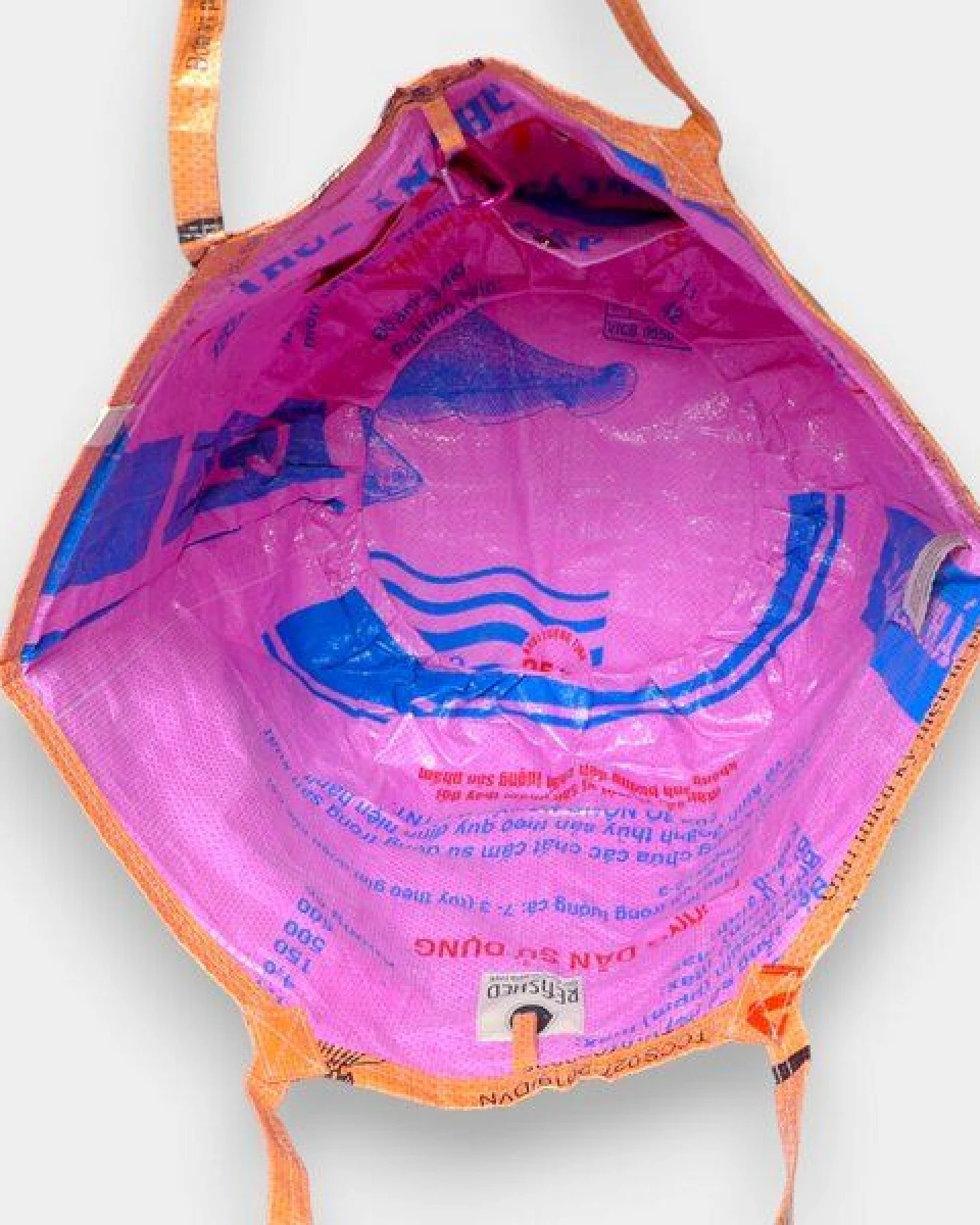 REFISHED fair fashion Tasche 'SOULMATE' - upcycelte Fischfuttersäcke – Ansicht 3