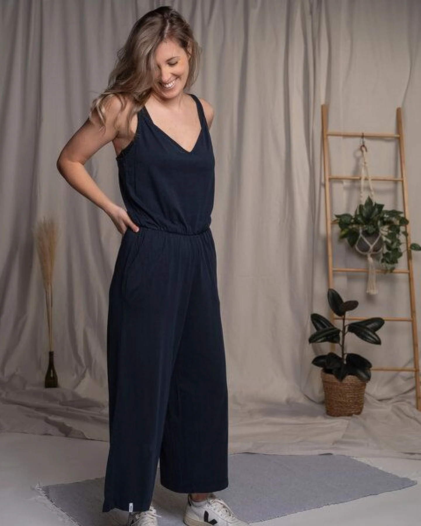 Vresh Clothing Velicity - Jumpsuit mit TENCEL (TM) Lyocell – Ansicht 3