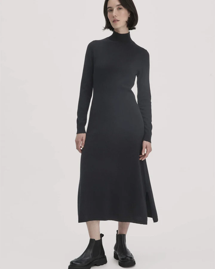 Produktseite: hessnatur Damen Strick Kleid Regular aus Bio-Merinowolle mit Cashmere - schwarz - Größe M