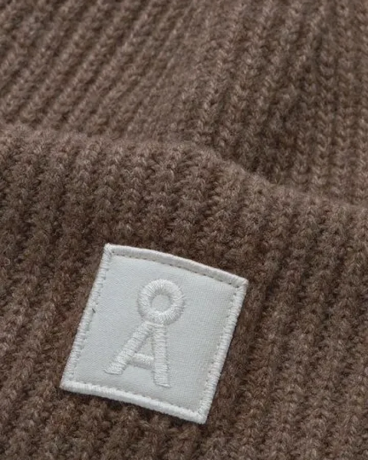 Produktseite: ARMEDANGELS ICONIC Å Unisex Strickmütze aus Woll-Mix