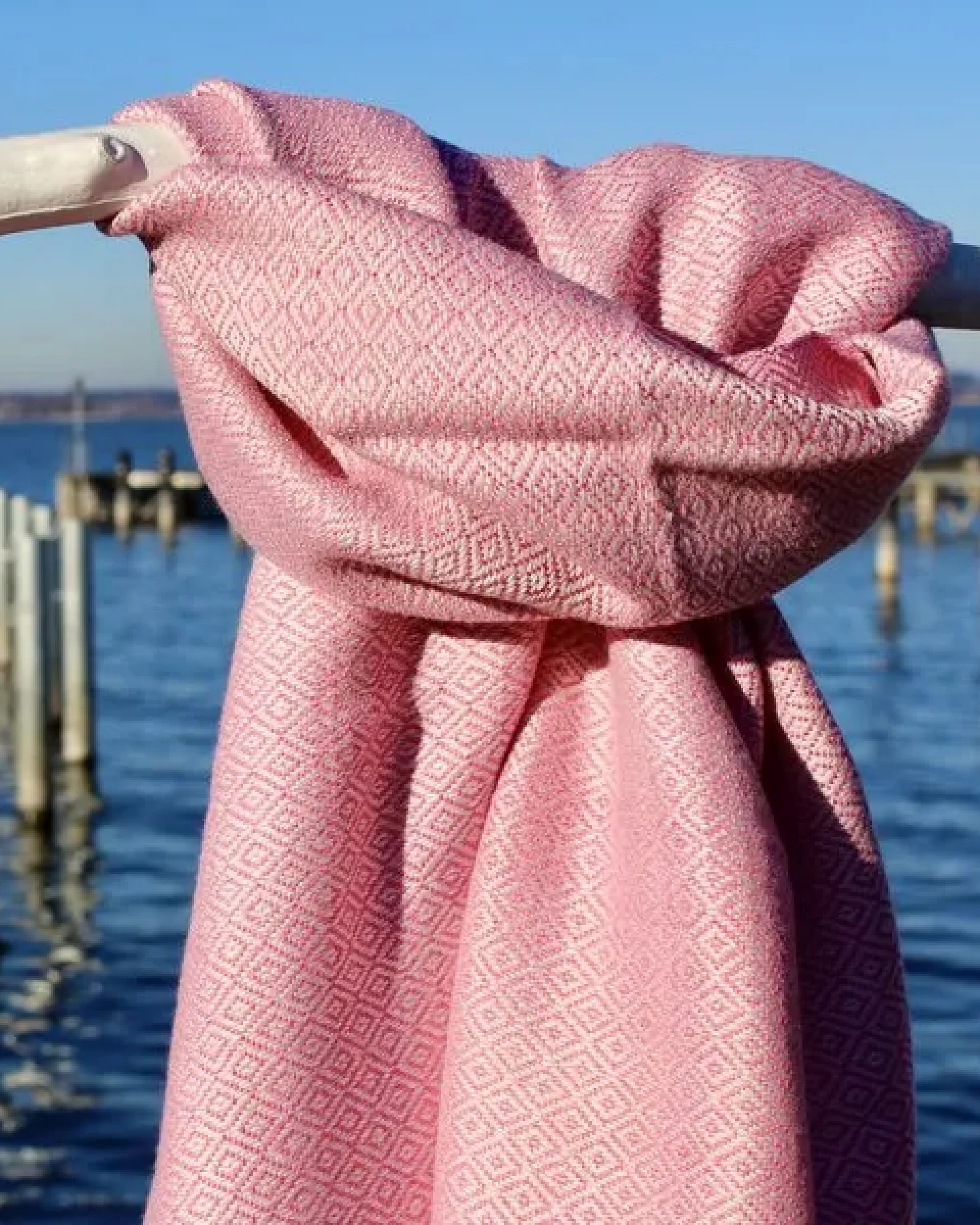Schönes aus Indochina Upcycling Baumwollschal handgewebt und fair gehandelt – Ansicht 2