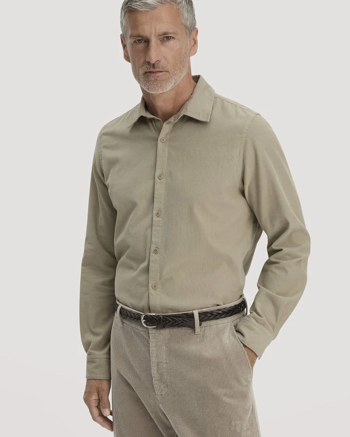 hessnatur Herren Cordhemd Regular aus Bio-Baumwolle - beige - Größe L (41/42)