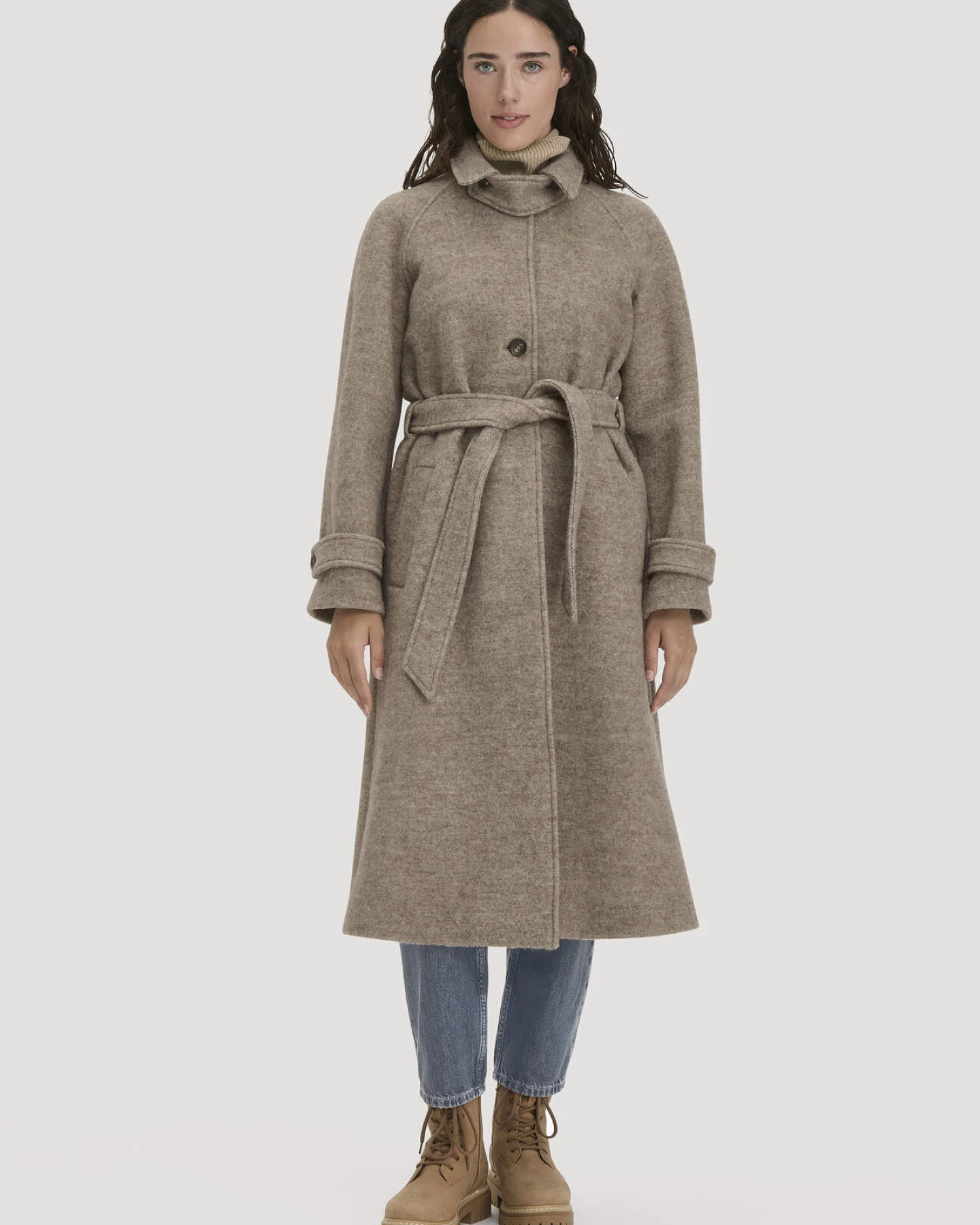 hessnatur Damen Mantel Relaxed aus Rhön- und europäischer Schurwolle - beige - Größe 42 – Ansicht 2