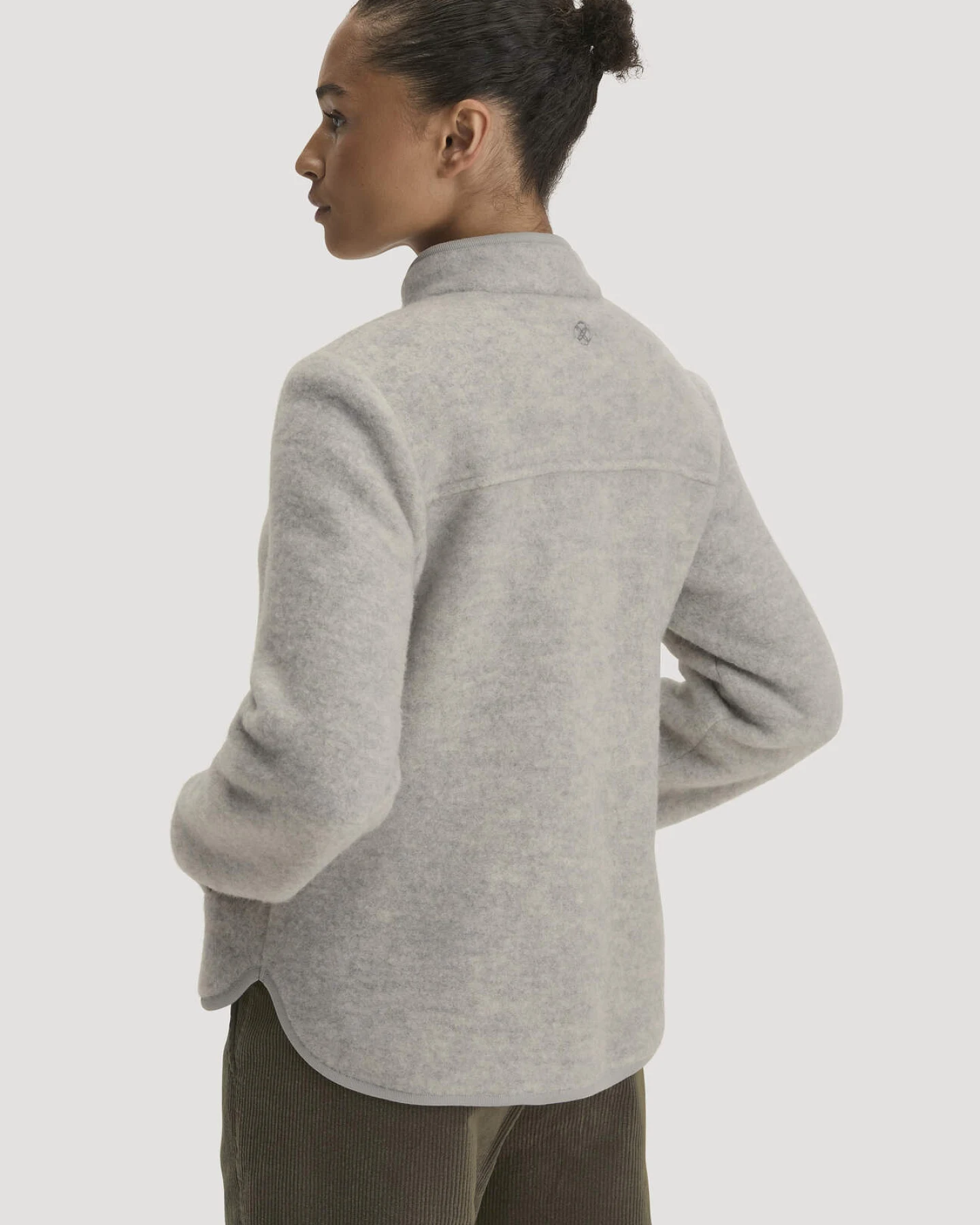 hessnatur Damen Wollfleece Jacke Regular aus Bio-Merinowolle - grau - Größe M – Ansicht 3