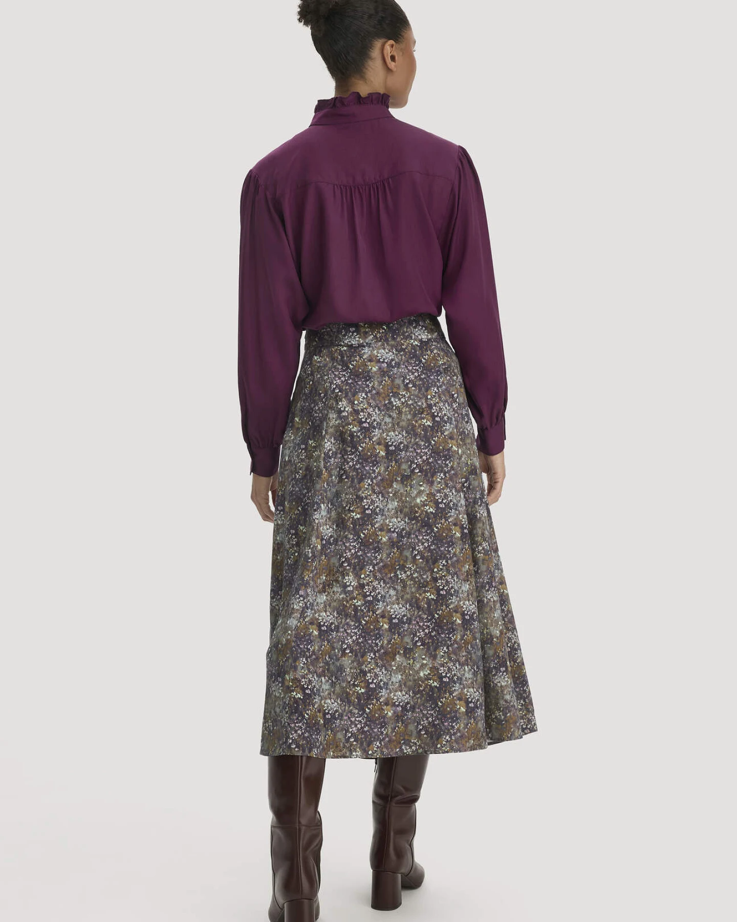 hessnatur Damen Midirock ausgestellter Schnitt aus TENCEL™ Lyocell und LENZING™ ECOVERO™ Viskose - lila - Größe 40 – Ansicht 2