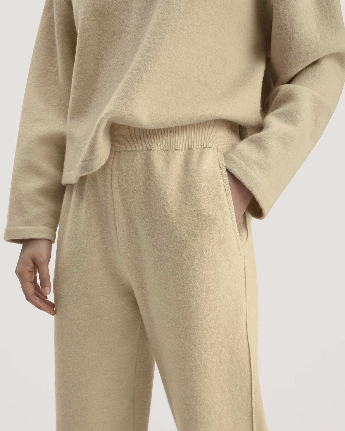 hessnatur Damen Strickhose Relaxed aus Bio-Merinowolle - beige - Größe L – Ansicht 3