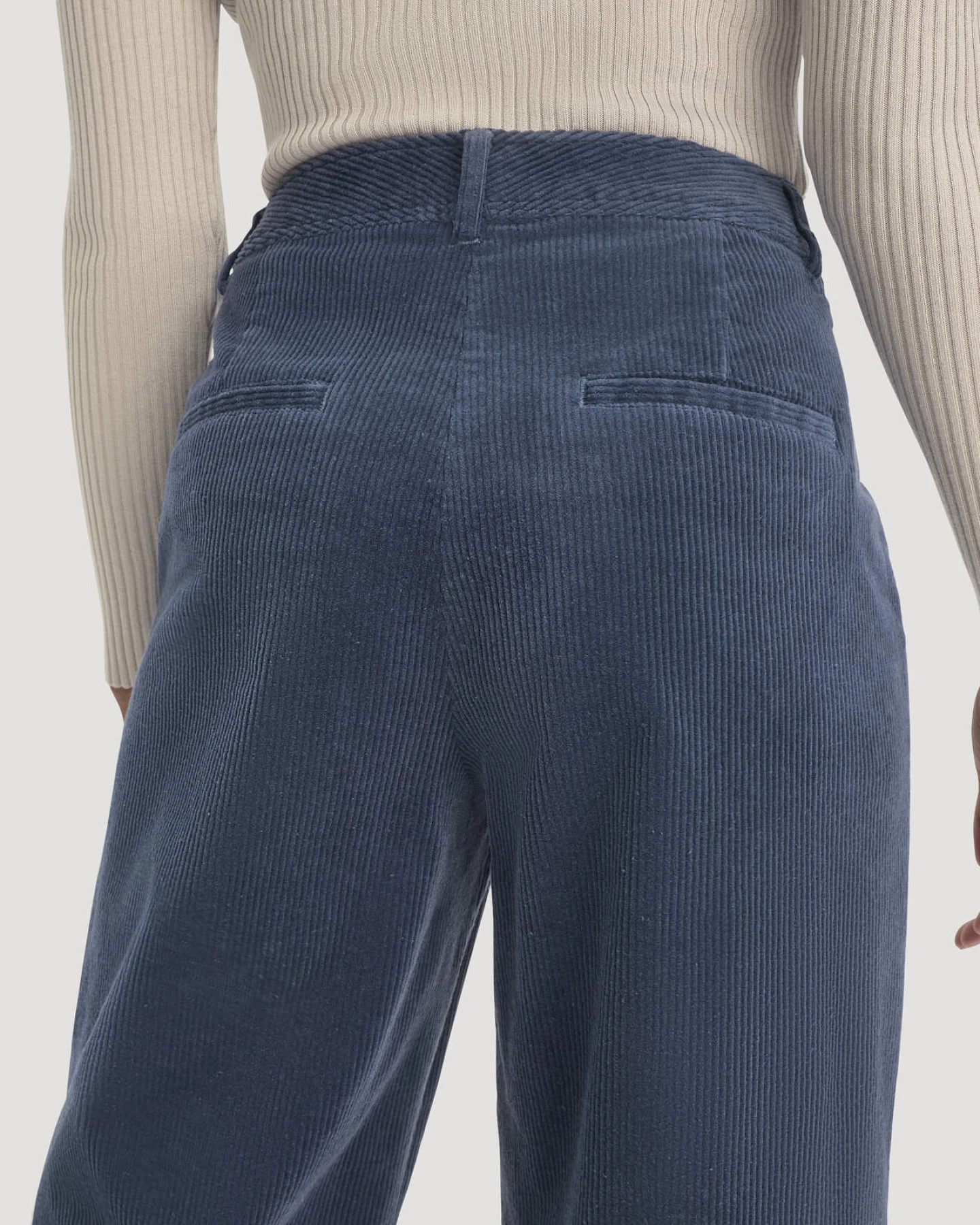 hessnatur Damen Cordhose Wide Leg Relaxed aus Bio-Baumwolle - blau - Größe 38 – Ansicht 3