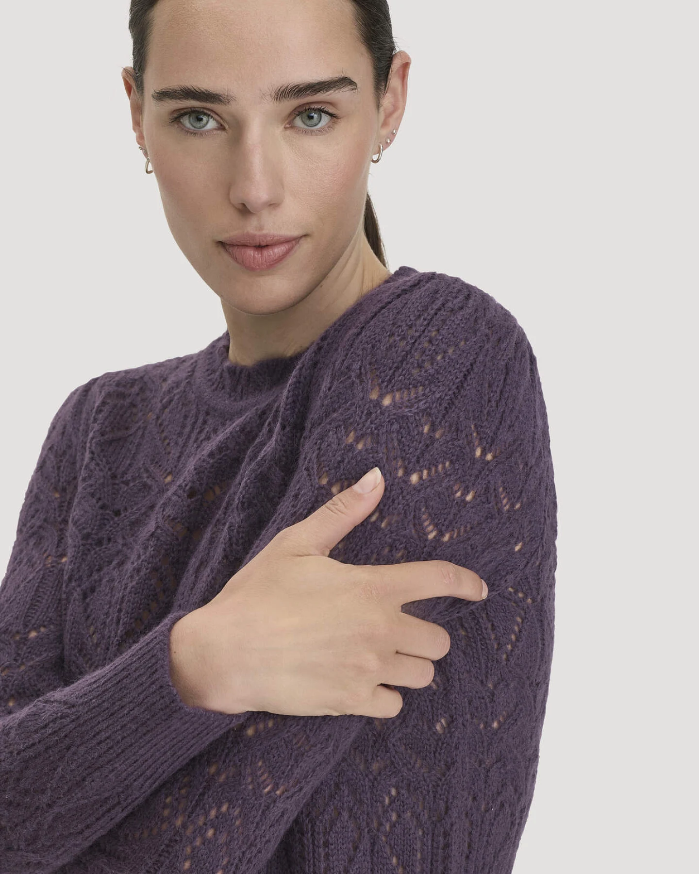 hessnatur Damen Pullover Regular aus Alpaka - lila - Größe S – Ansicht 4