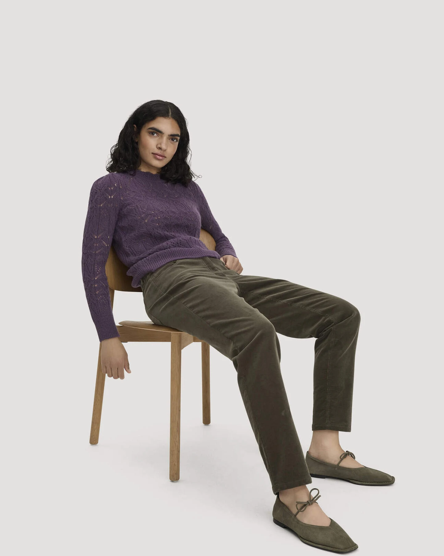 hessnatur Damen Gewebe Cord Hose Straight Leg aus Bio-Baumwolle - grün - Größe 42 – Ansicht 4