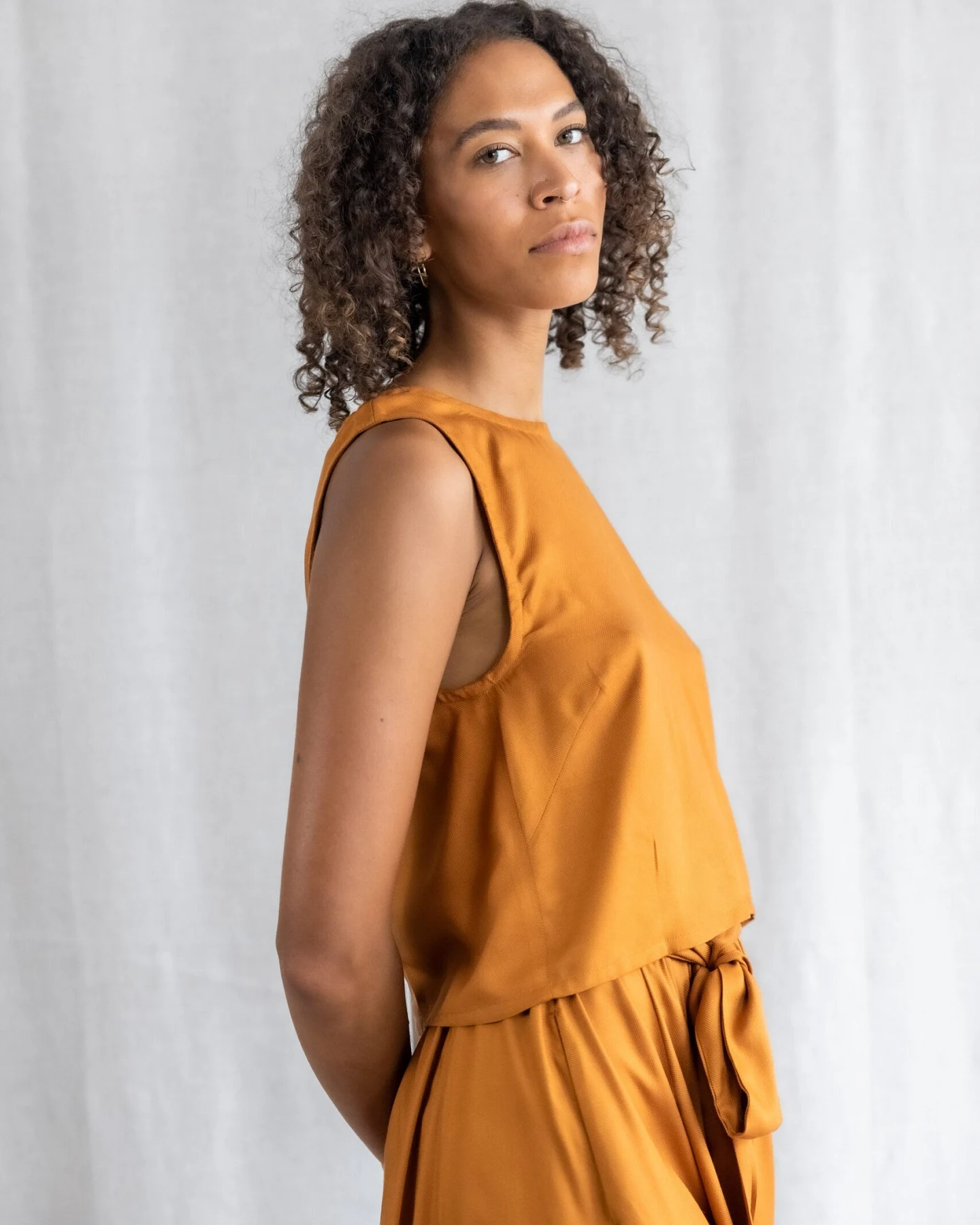Jyoti - Fair Works Damen vegan Top Kiran Kupfer – Ansicht 2