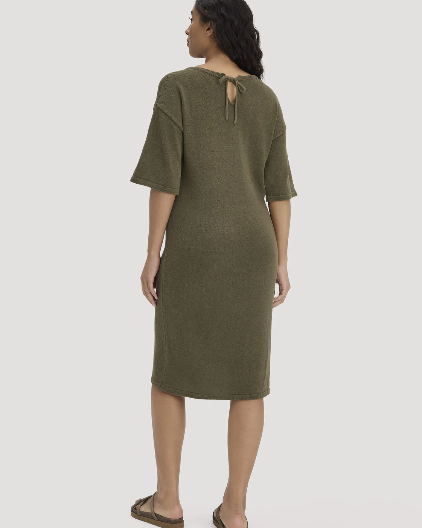 hessnatur Damen Strick Kleid Relaxed aus Leinen mit Bio-Baumwolle und LENZING™ ECOVERO™ - grün - Größe XXL – Ansicht 2
