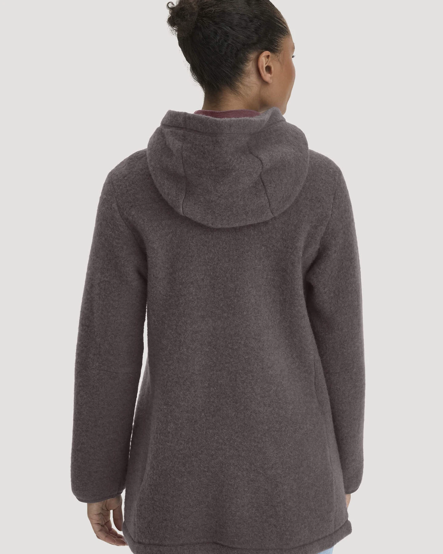 hessnatur Damen Wollfleece-Jacke mit Kapuze Regular aus Bio-Merinowolle - lila - Größe L – Ansicht 3