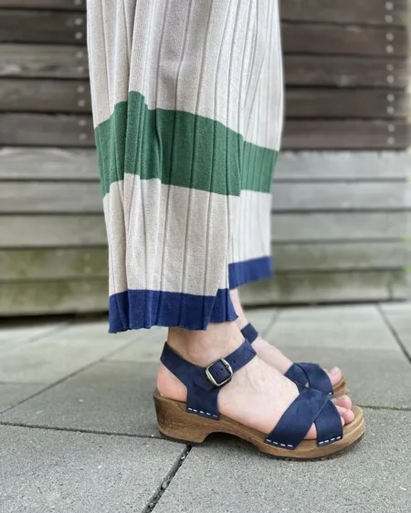 MÄRTA - schwedische Holz Clogs Sandale von me&myclogs - low heel – Ansicht 2