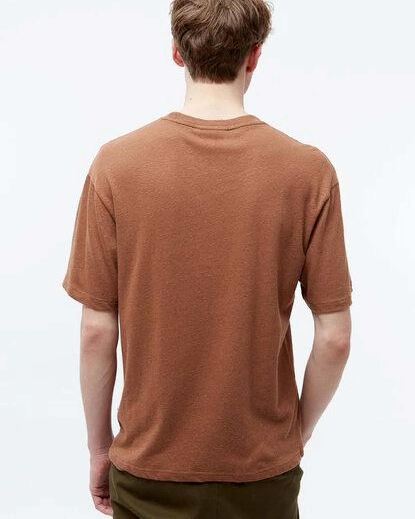Givn Berlin Leinen T-Shirt Modell: Lasse – Ansicht 3