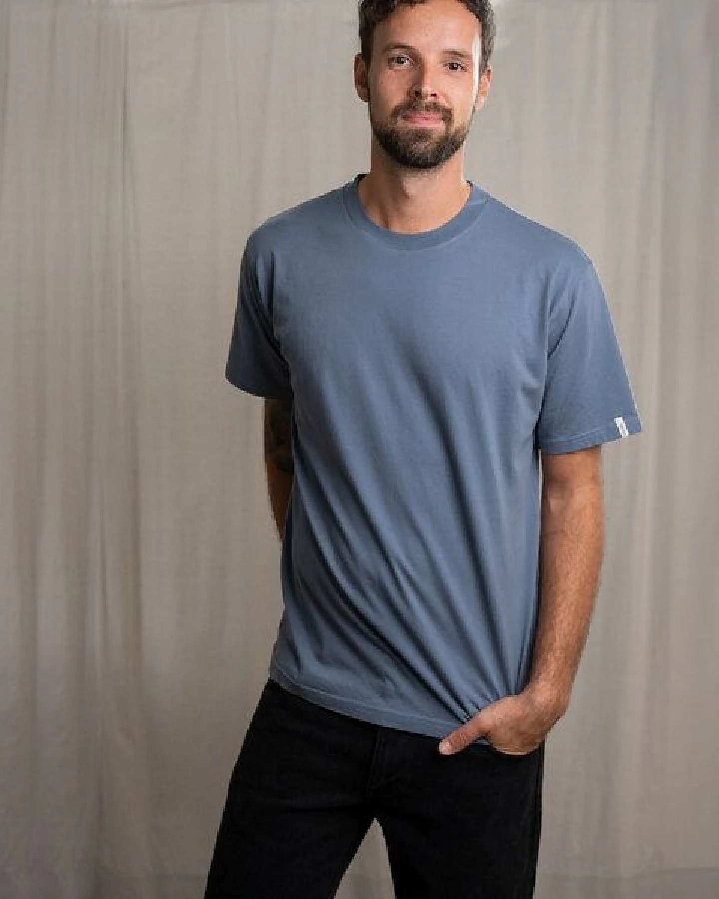 Vresh Clothing Vred - Oversized unisex T-Shirt aus Biobaumwolle – Ansicht 3