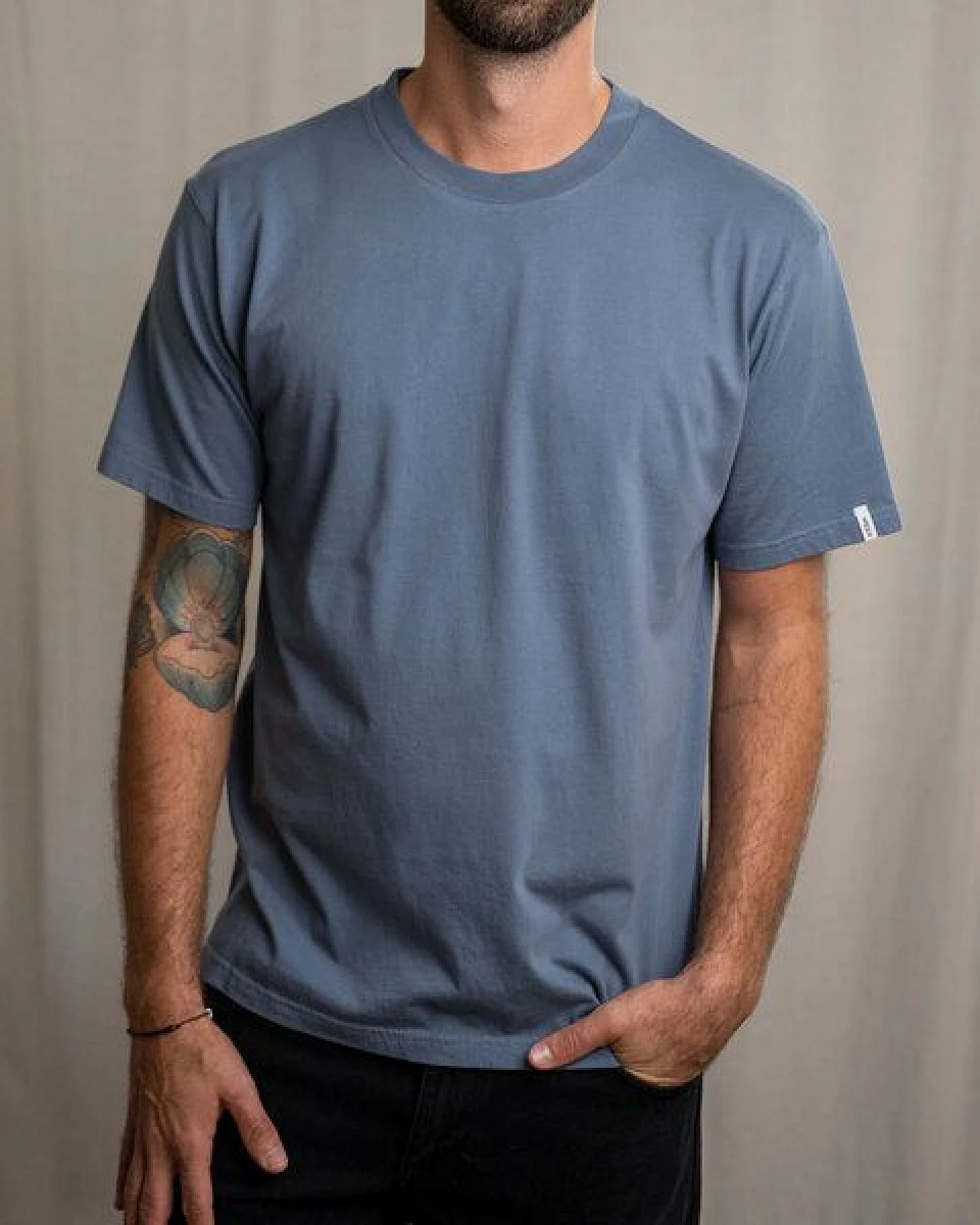 Vresh Clothing Vred - Oversized unisex T-Shirt aus Biobaumwolle – Ansicht 4