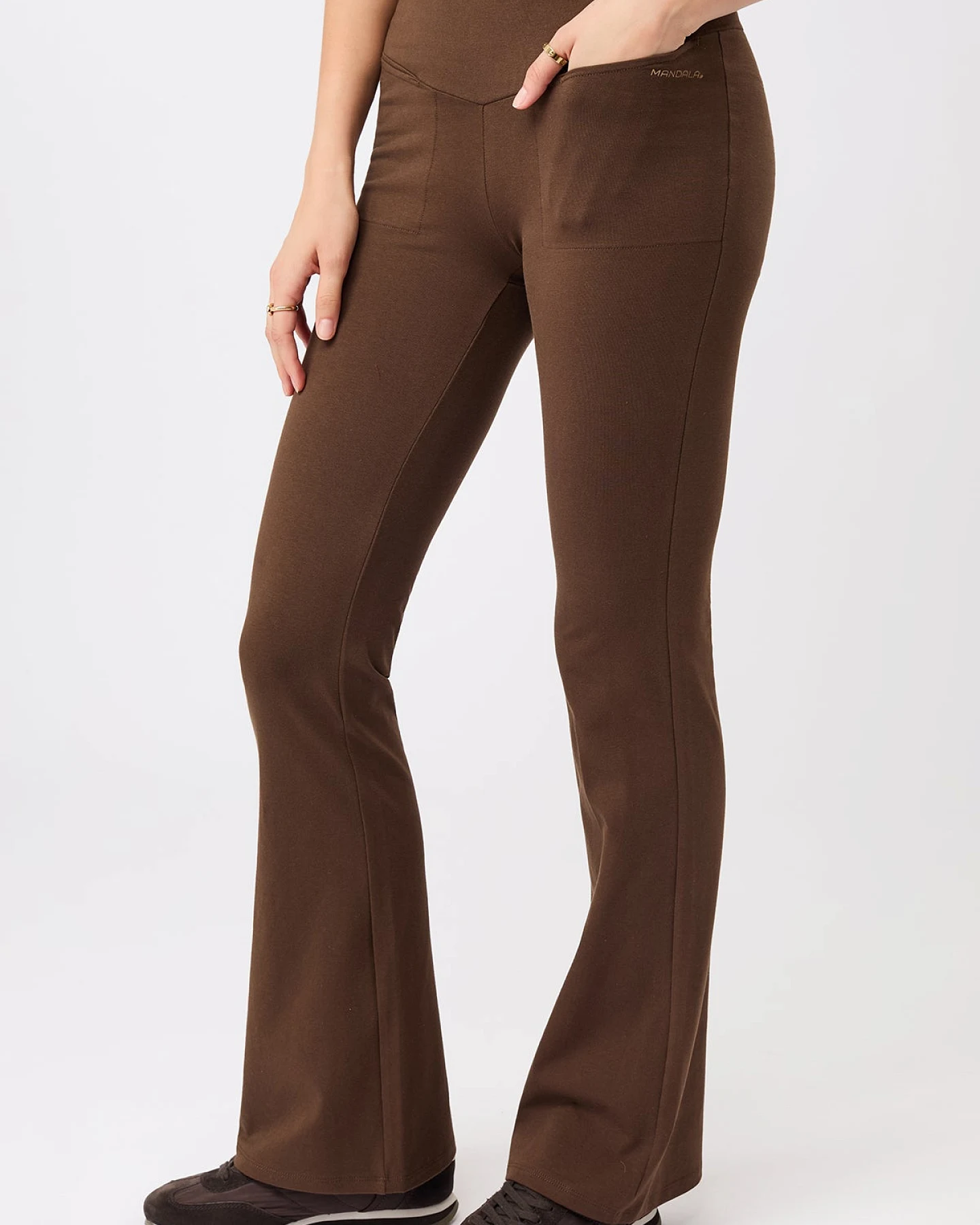 MANDALA Damen vegan Hose Back Envelope Wilderness – Ansicht 2