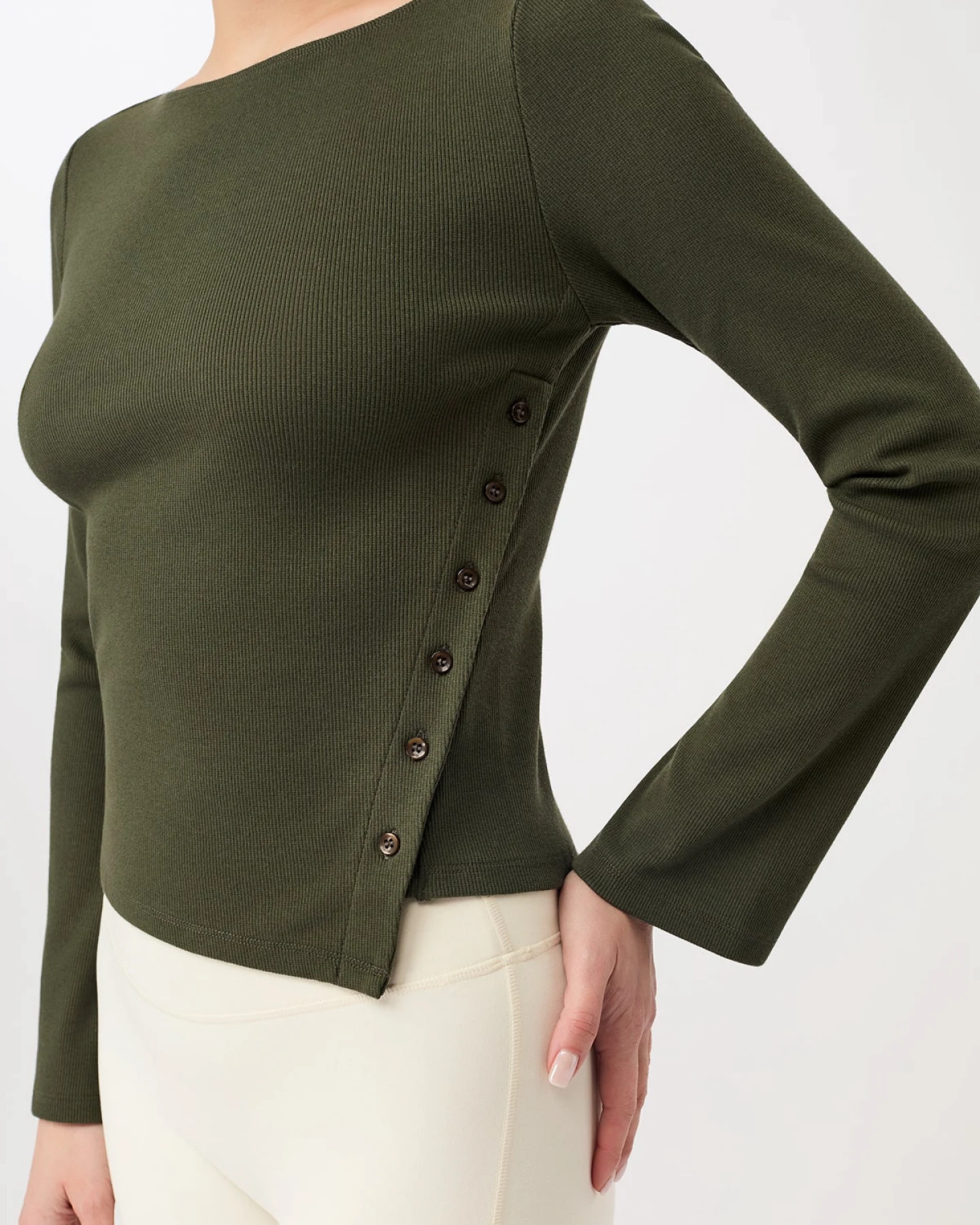 MANDALA Damen vegan Longsleeve Side Button Blattgrün – Ansicht 2