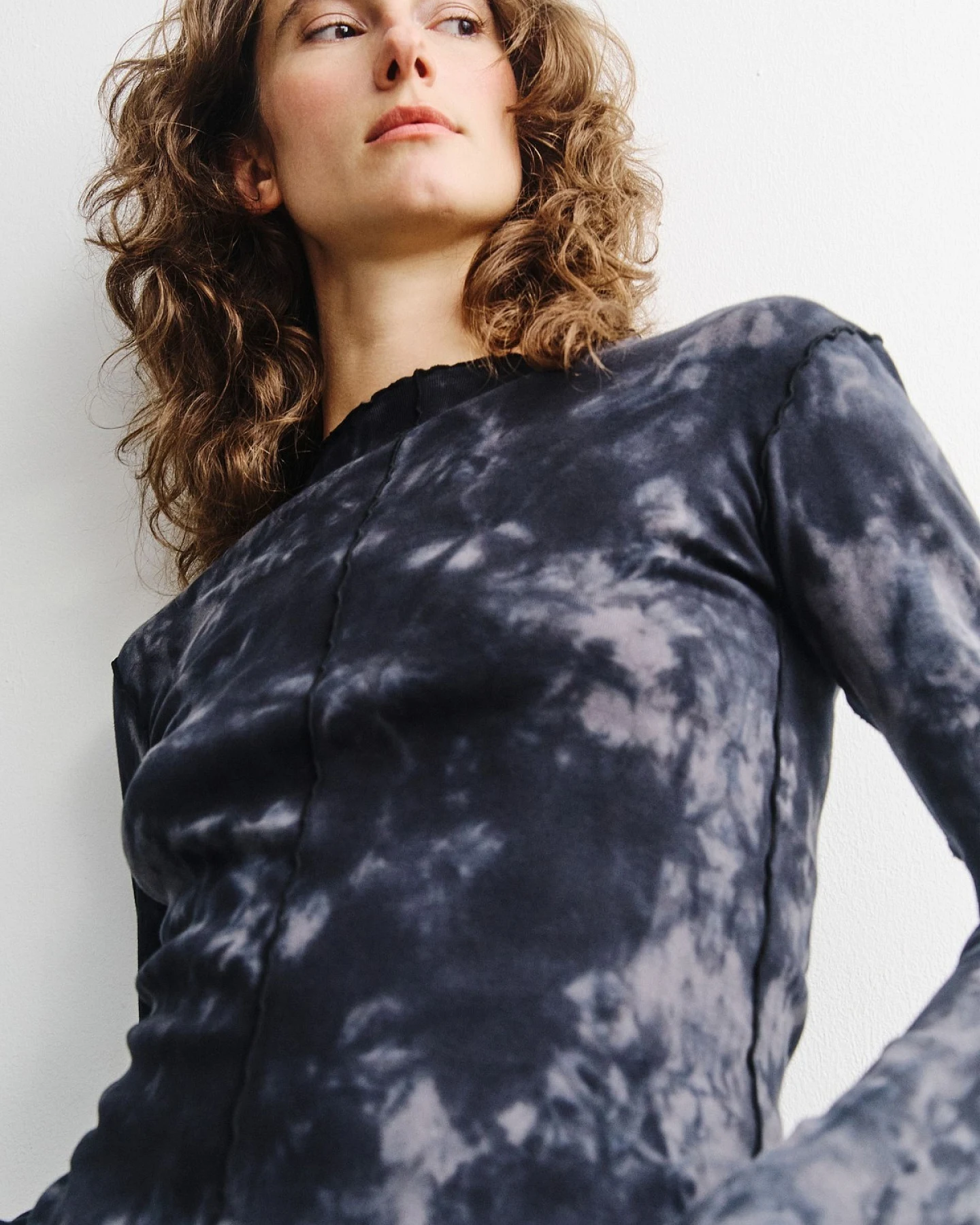 Longsleeve Pin-Tucked Tie Die Schwarz – Ansicht 5