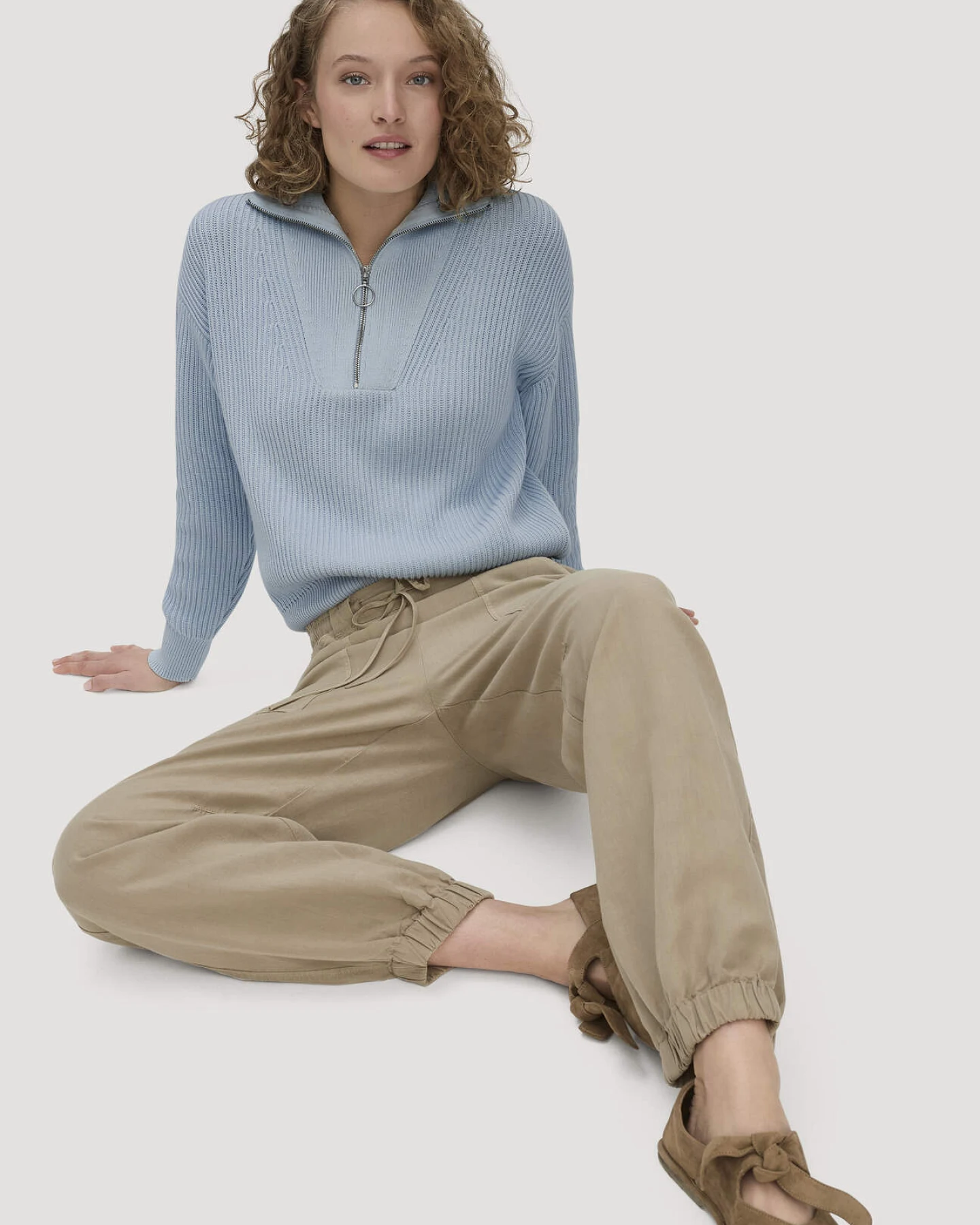 hessnatur Damen Soft Utility Hose aus TENCEL™ Lyocell mit Leinen - beige - Größe 44 – Ansicht 4
