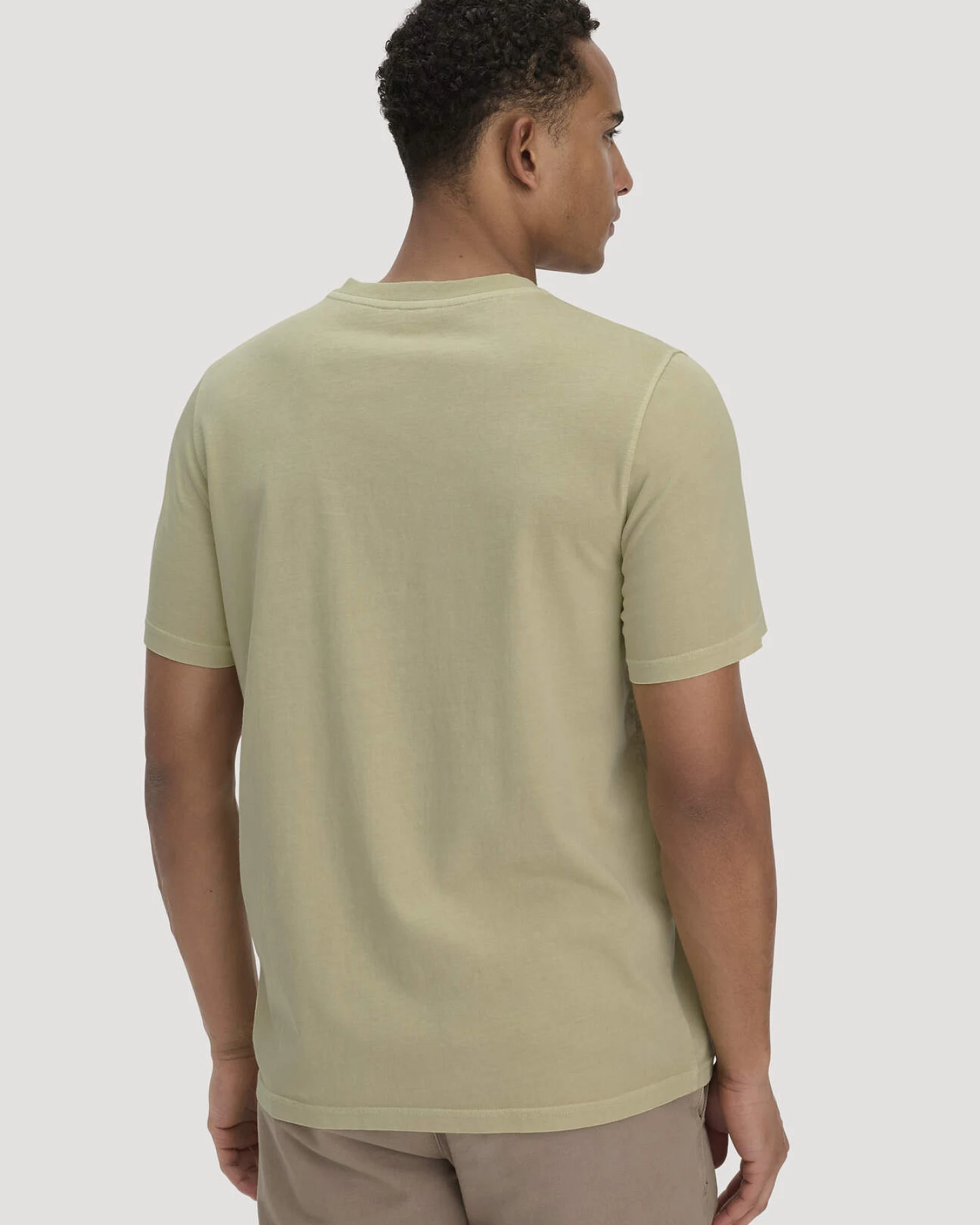 hessnatur Herren Heavy Jersey Henley Shirt Relaxed aus Bio-Baumwolle - grün - Größe 56 – Ansicht 3