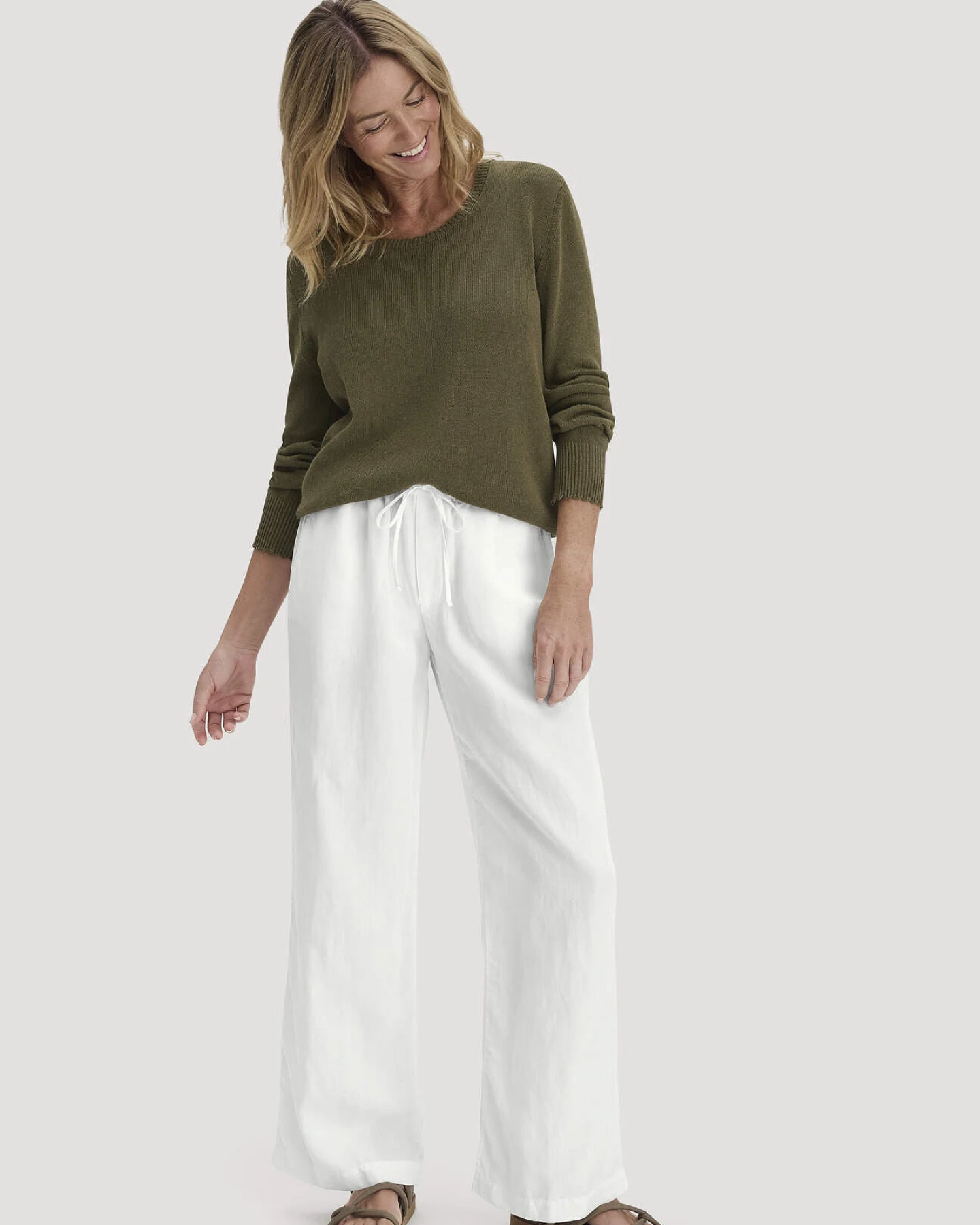 hessnatur Damen Strick Pullover Relaxed aus Leinen mit Bio-Baumwolle und LENZING™ ECOVERO - grün - Größe XXL – Ansicht 2
