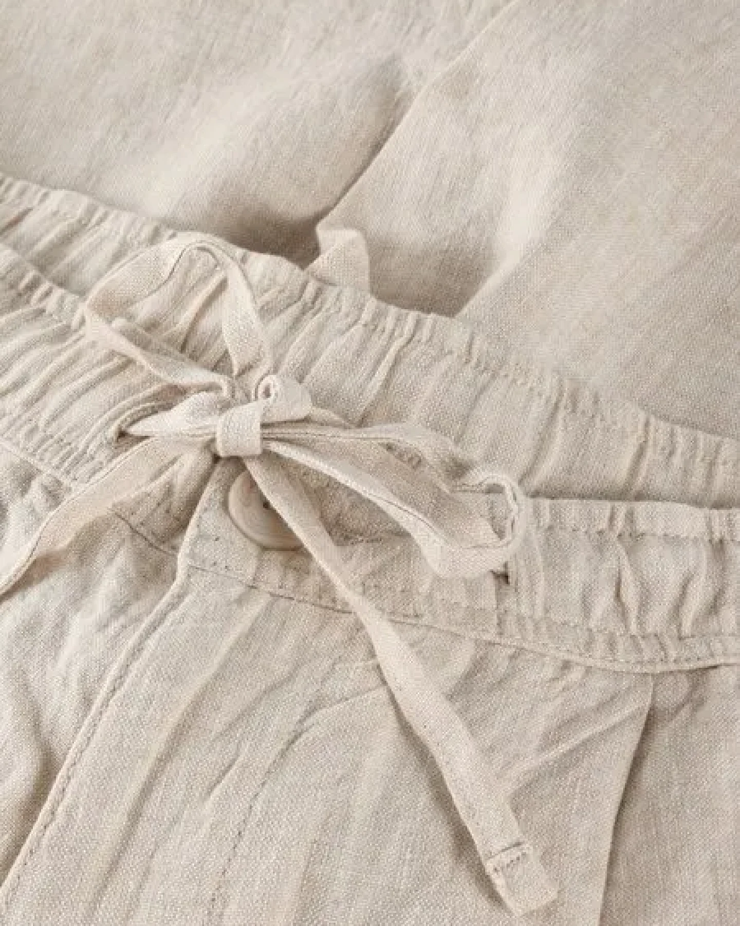 KnowledgeCotton Apparel Leinenshorts - Loose linen shorts - VEGAN - aus Bio-Leinen – Ansicht 4