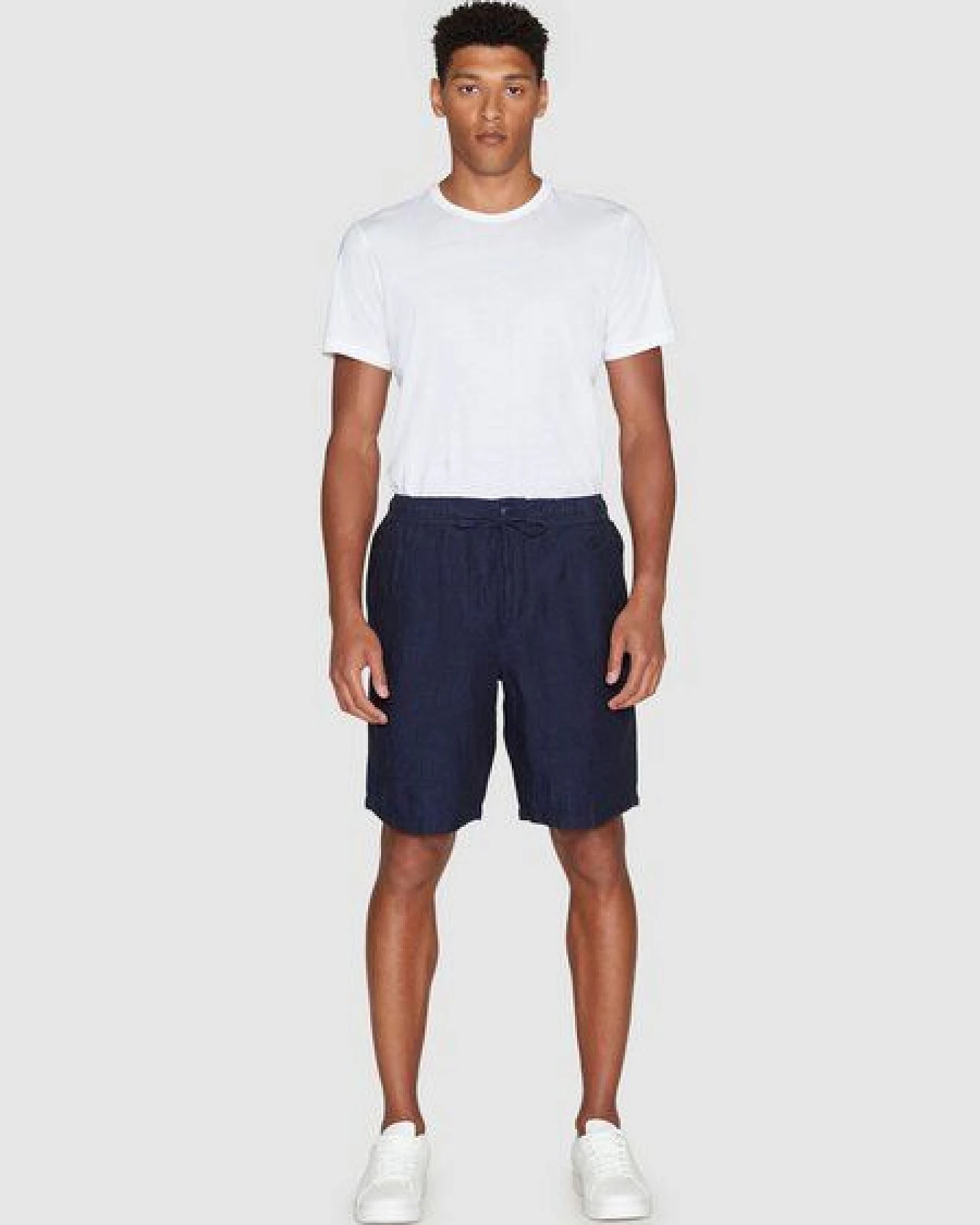 KnowledgeCotton Apparel Leinenshorts - Loose linen shorts - VEGAN - aus Bio-Leinen – Ansicht 2