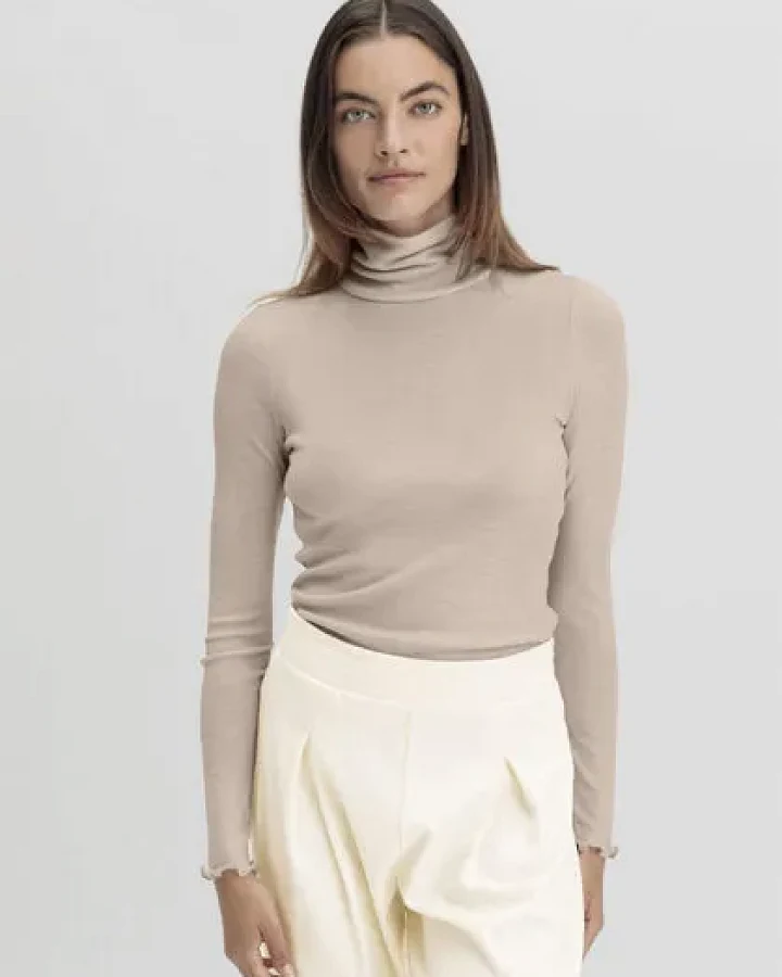 hessnatur Longsleeve mit Rollkragen Fitted WARM TOUCH aus Bio-Merinowolle und TENCEL Lyocell