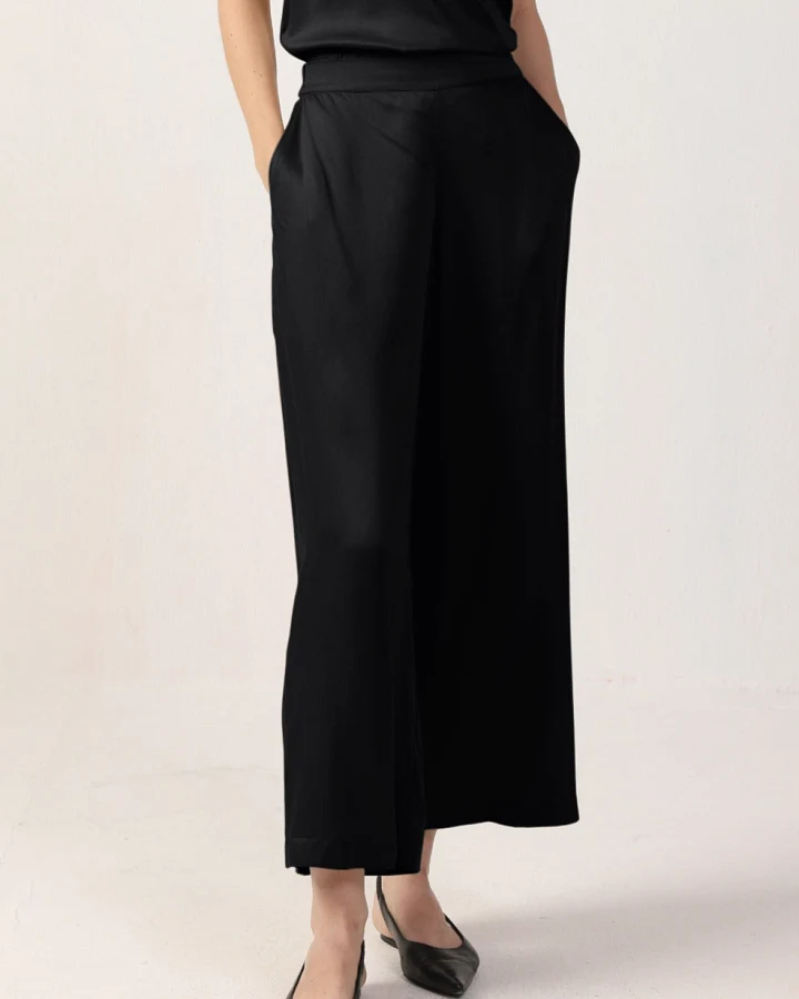 Neu Nomads Damen vegan Hose Cropped Giada Schwarz