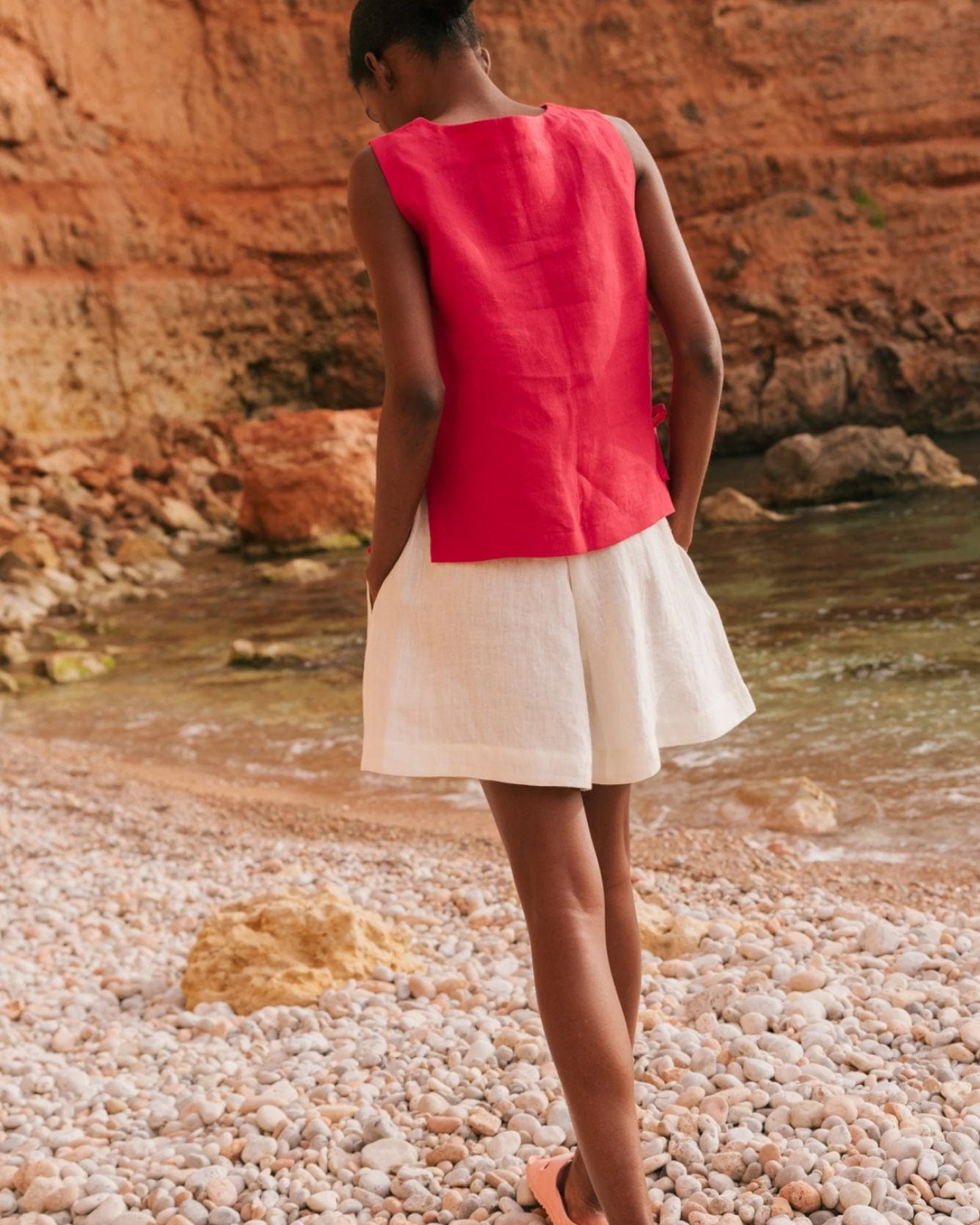 AmourLinen Damen vegan Shorts Betty Klassisch Weiß – Ansicht 2