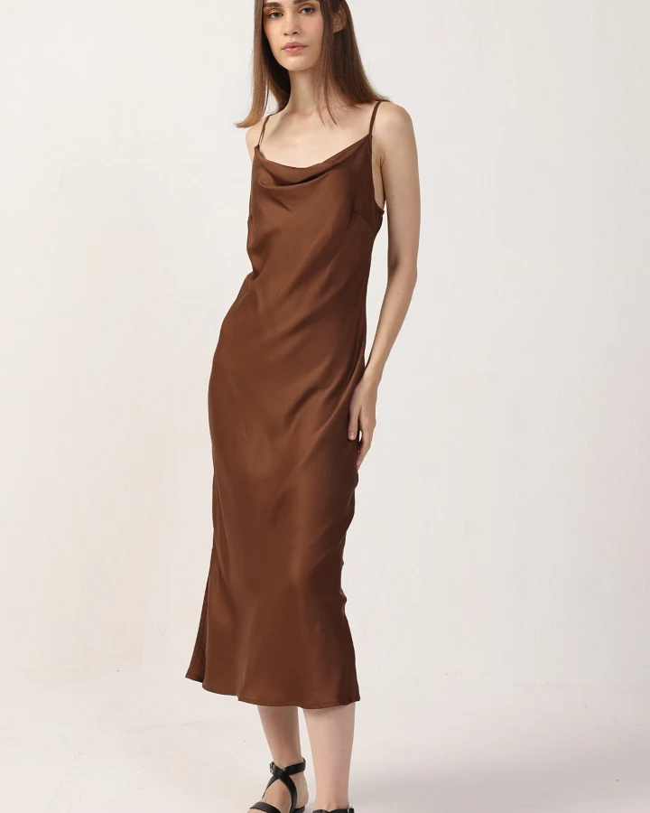 Neu Nomads Damen vegan Kleid Midi Rundhalsausschnitt Cognac