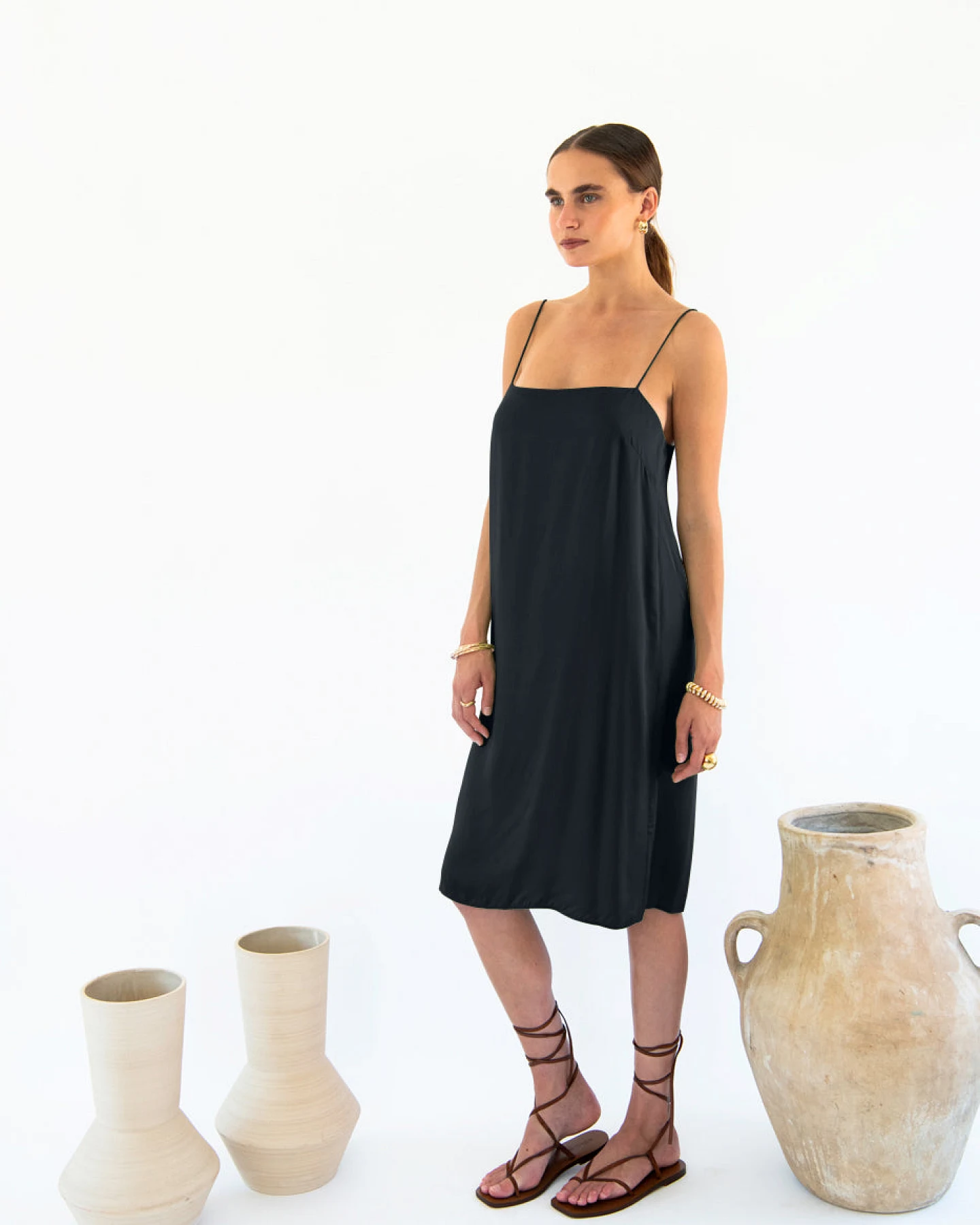 Neu Nomads Damen vegan Slip Dress Julianne Boxy Schwarz – Ansicht 2