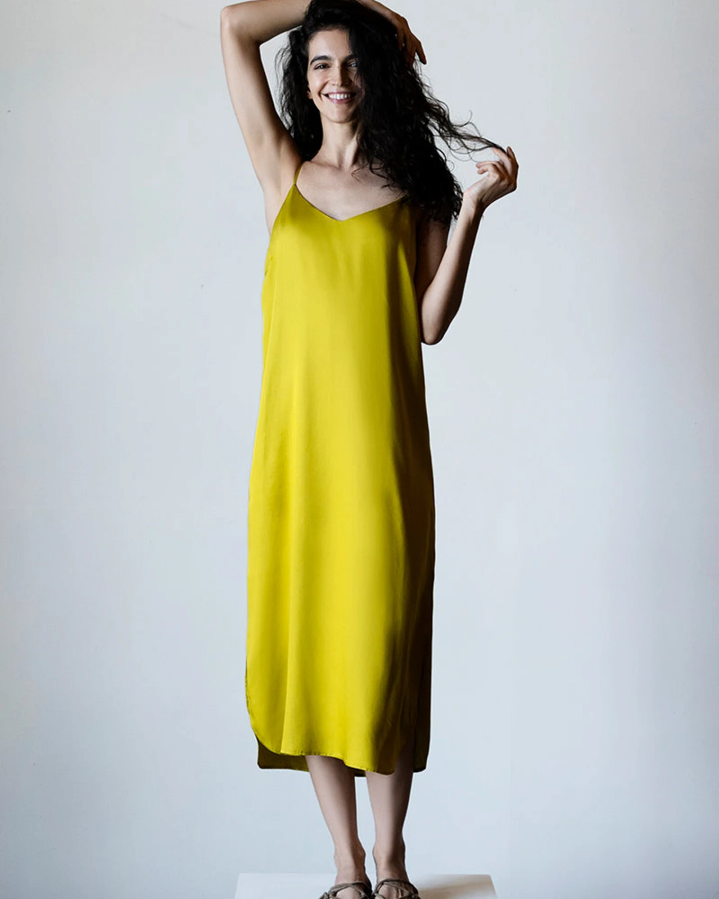 Neu Nomads Damen vegan Slip Dress Easy Mustard – Ansicht 2