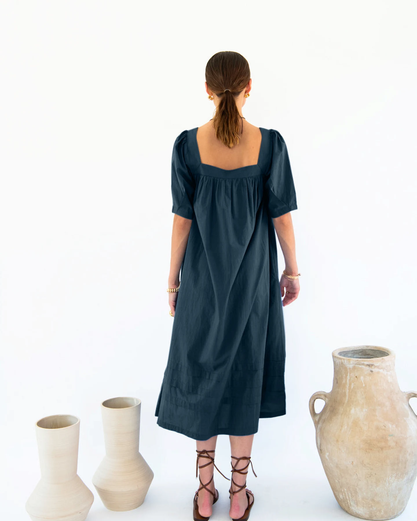 Neu Nomads Damen vegan Kleid Elisa Quadratischer Ausschnitt Mitternacht – Ansicht 2