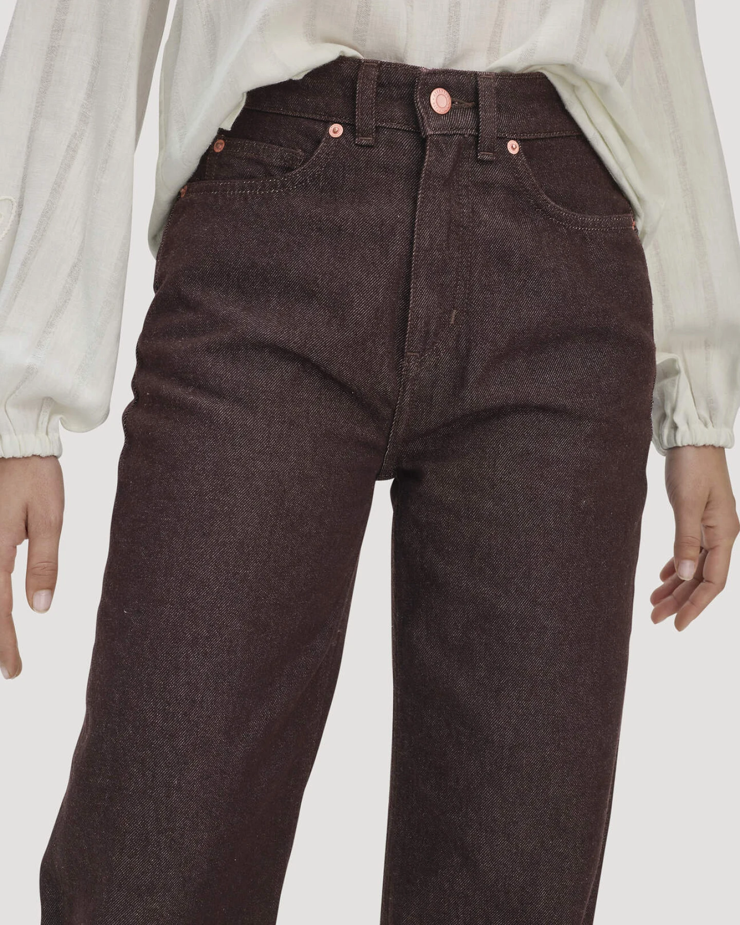 hessnatur Damen Jeans GIERA Straight Relaxed aus Bio-Denim - braun - Größe 32/34 – Ansicht 3