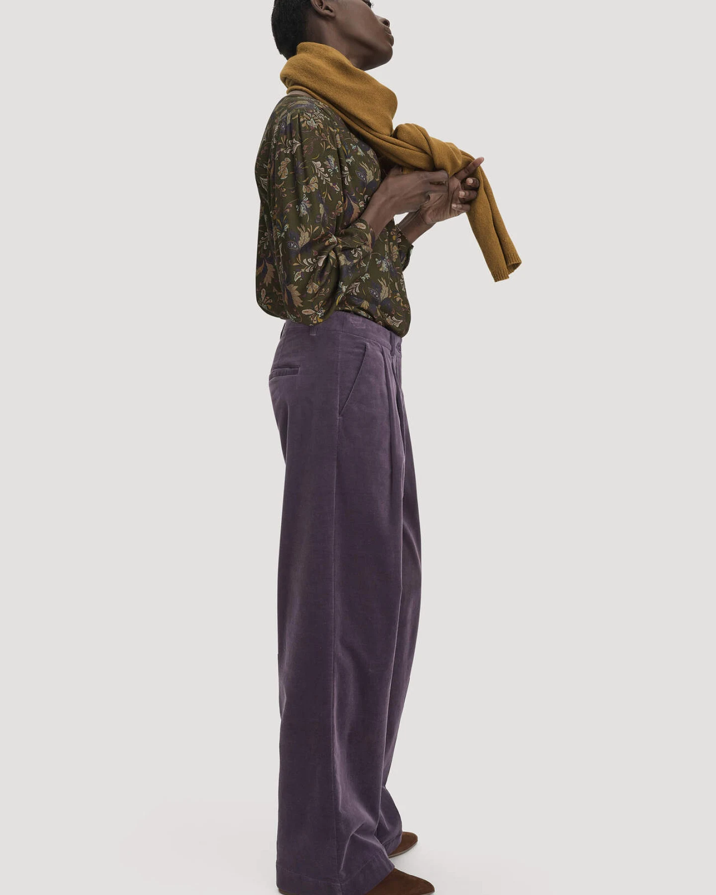 hessnatur Damen Cordhose Wide Leg aus Bio-Baumwolle - lila - Größe 40 – Ansicht 4