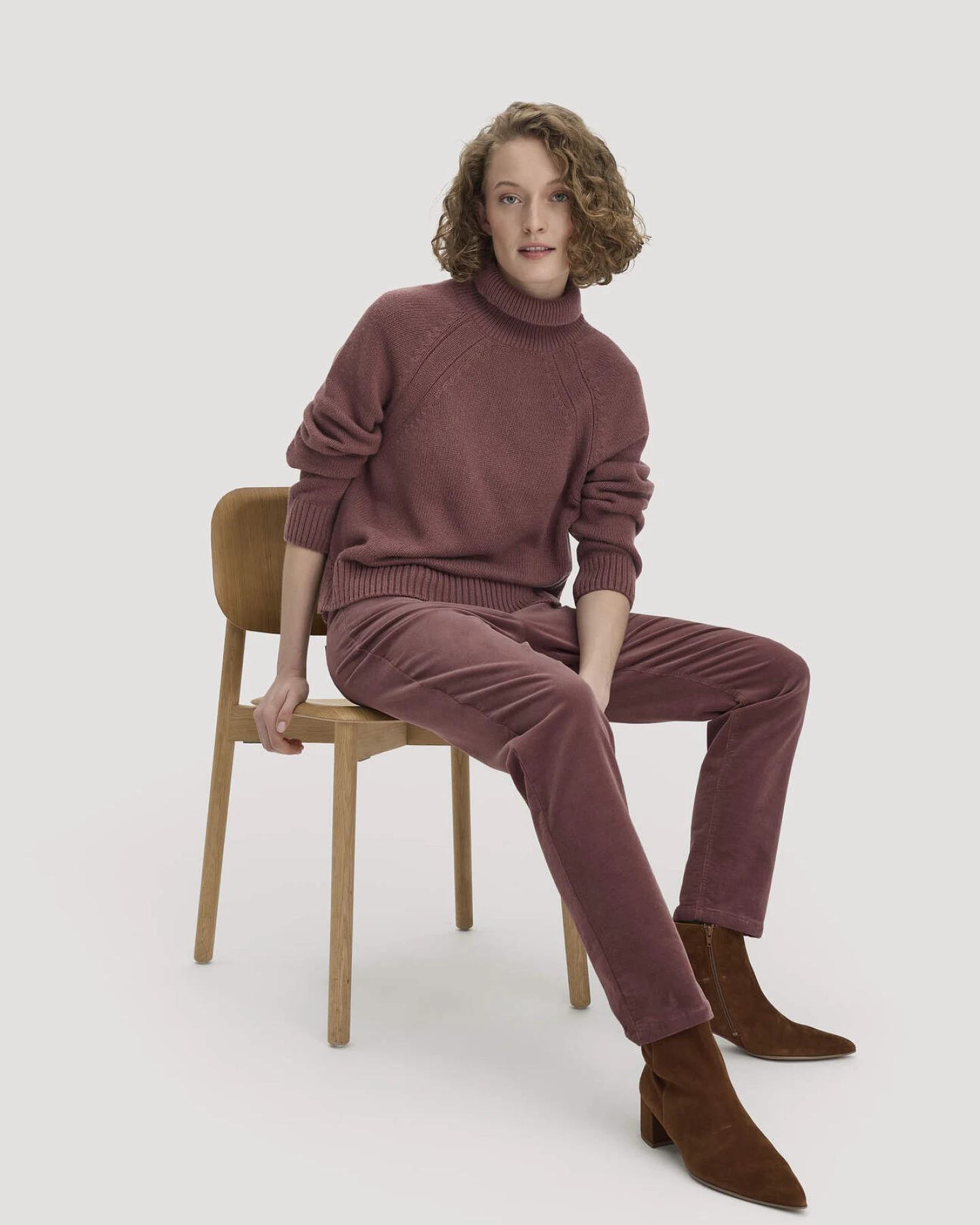 hessnatur Damen Gewebe Cord Hose Straight Leg aus Bio-Baumwolle - rot - Größe 36 – Ansicht 4