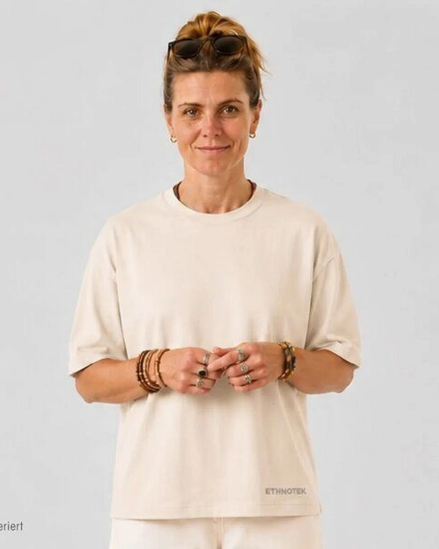 Ethnotek T-Shirt mit Stickerei Heavyweight Organic Cotton Oversized – Ansicht 3