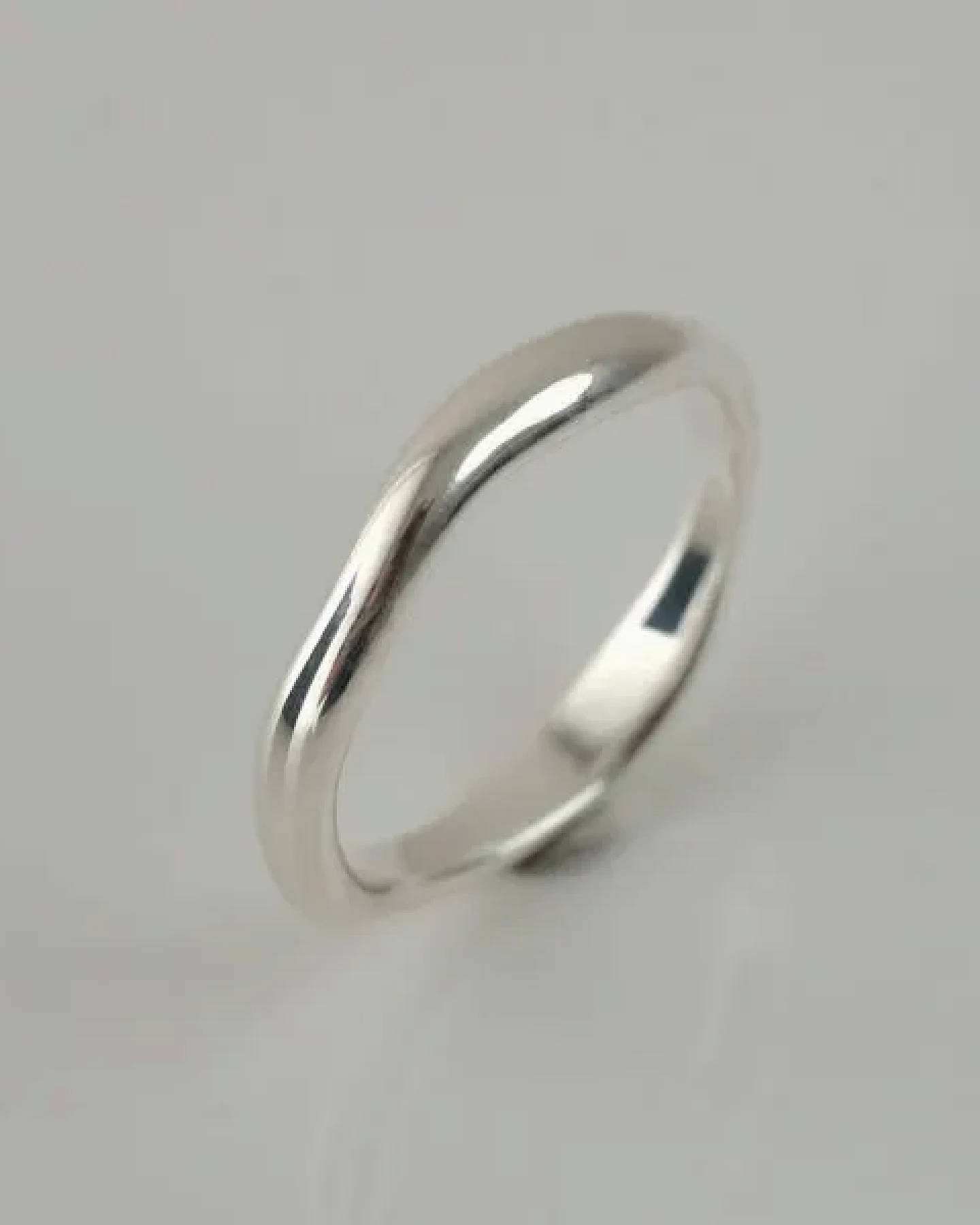 BELLYBIRD Jewellery Ring - ONDA, gewellte Form, Silber 925, vergoldet – Ansicht 3