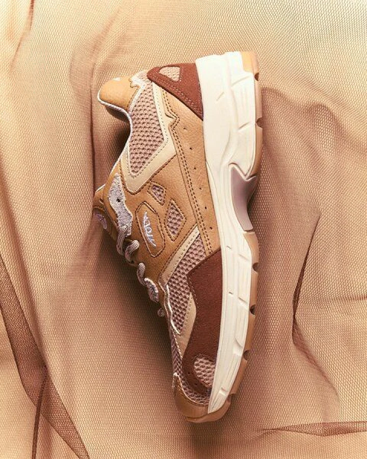 MoEa Sneakers Rush - Full Camel - Corn