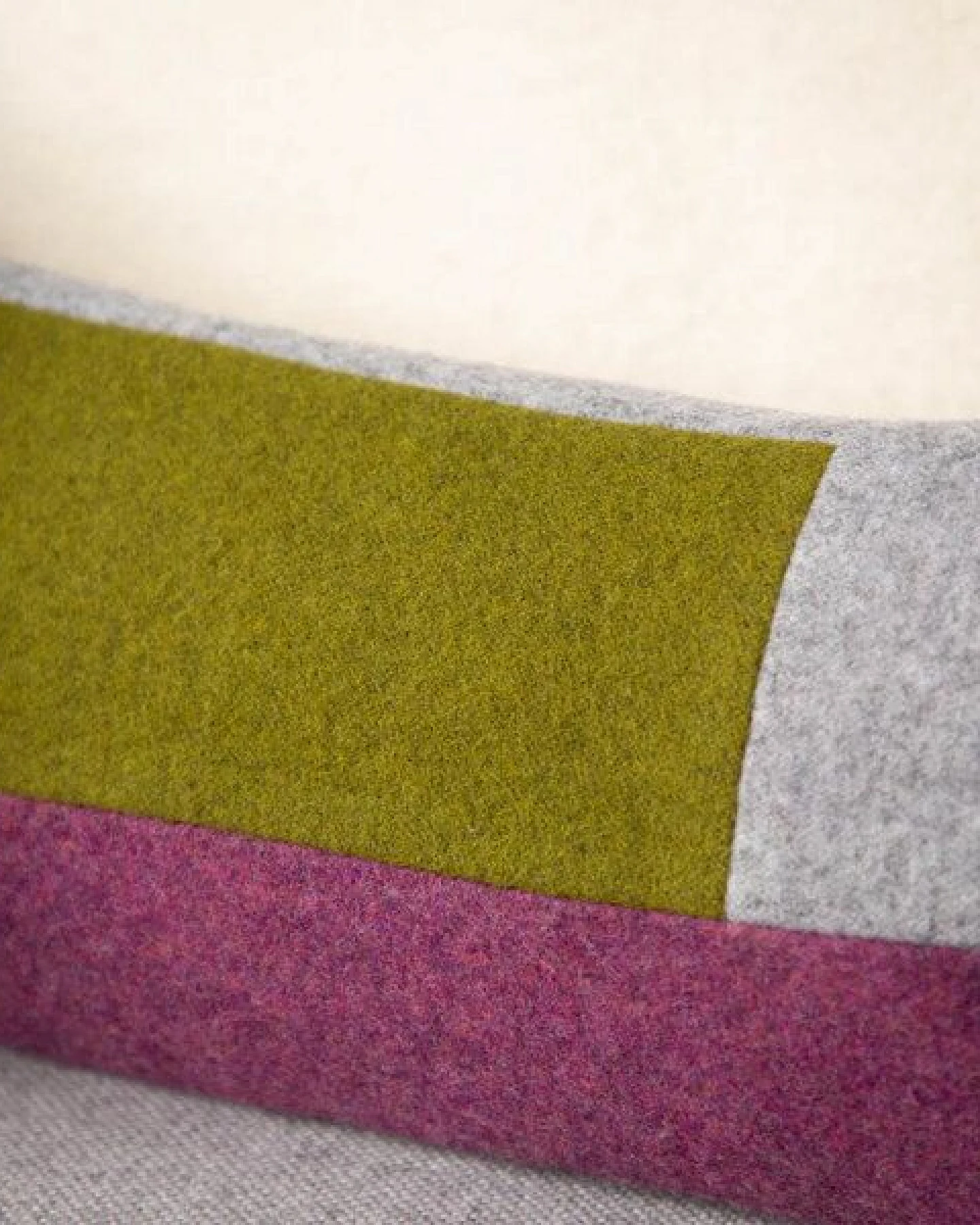 nahtur-design Rückenstützkissen aus Loden – Ansicht 3