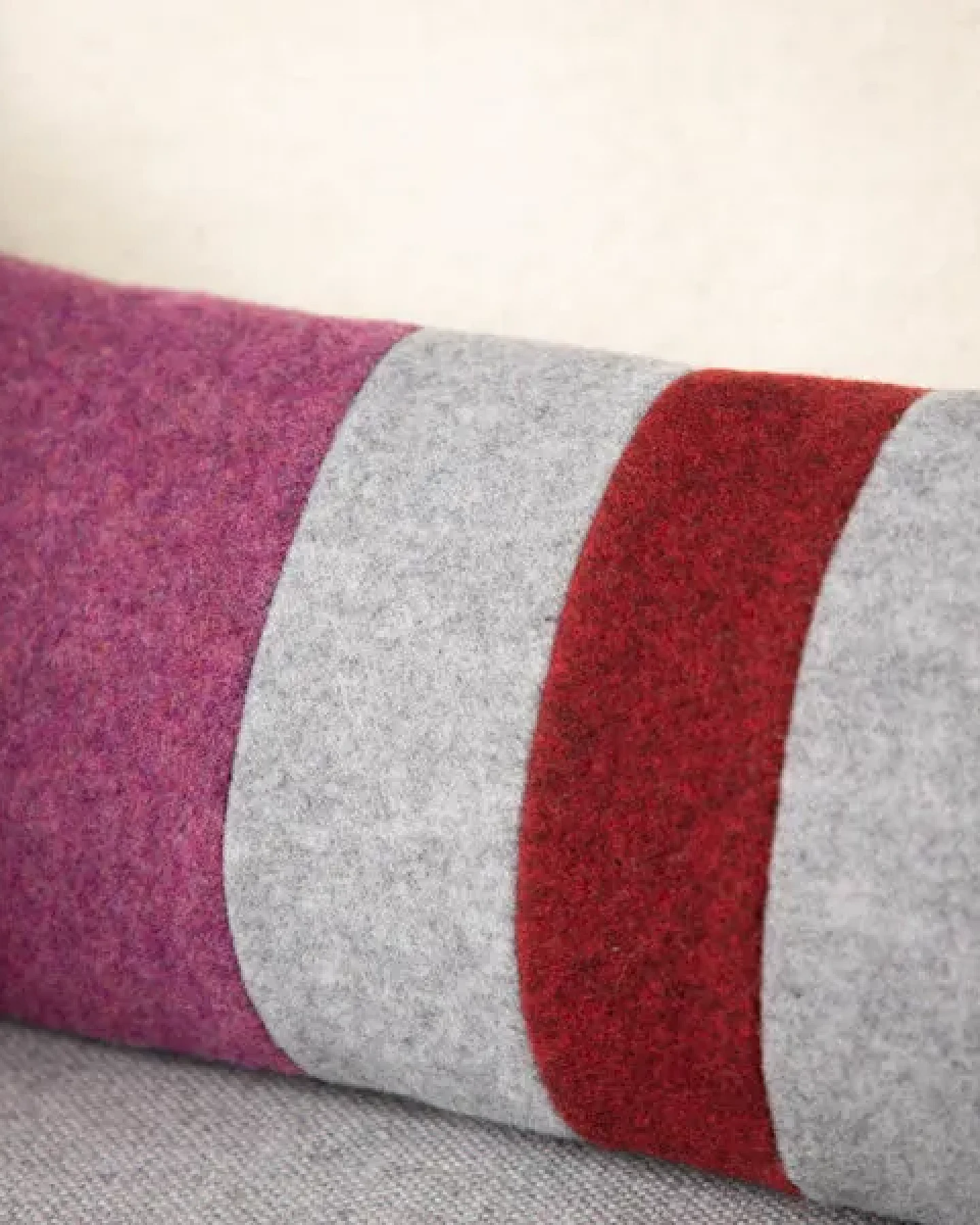 nahtur-design Rückenstützkissen aus Loden – Ansicht 3