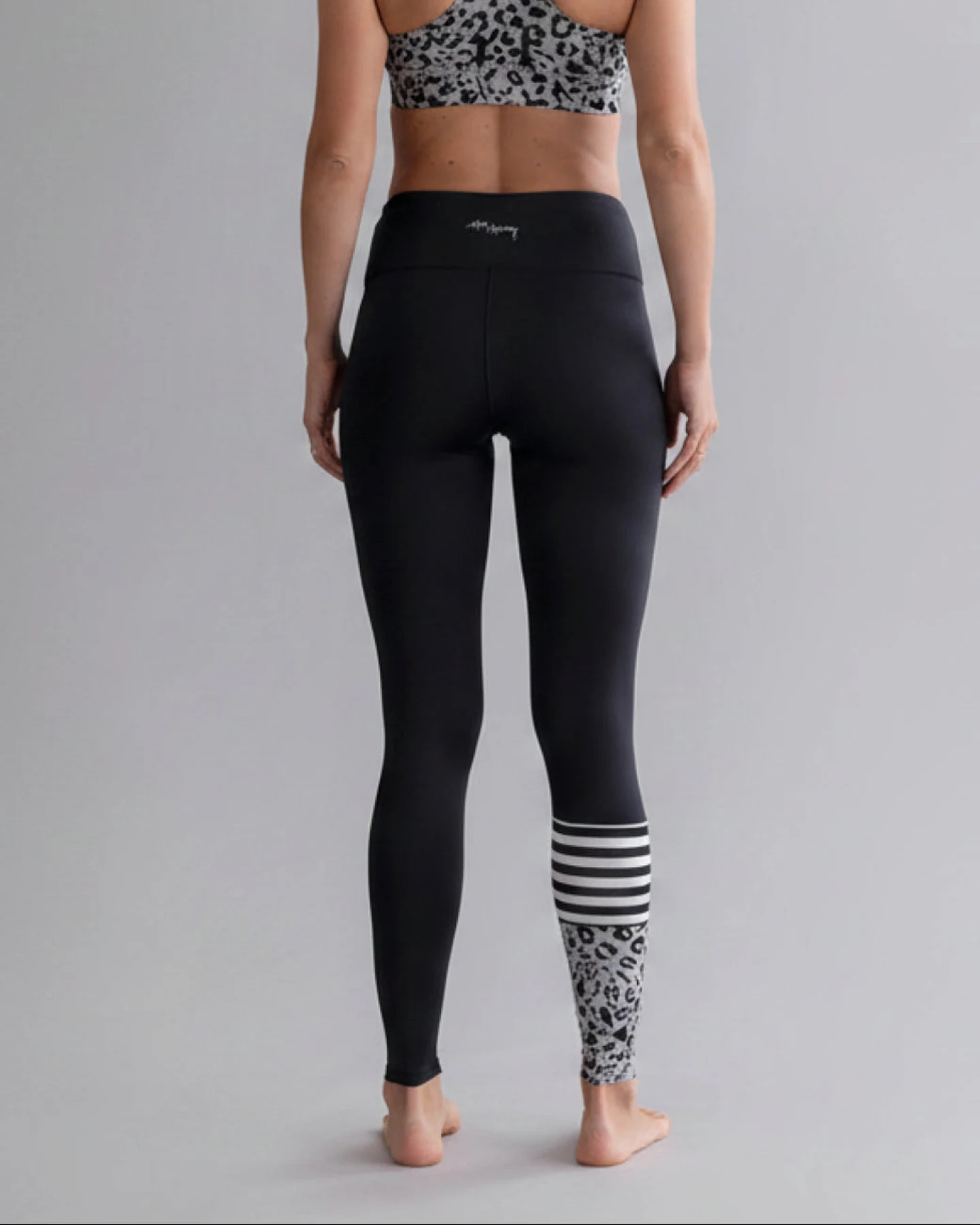 Hey Honey Leggings Surf Style - Mono Leo Stone – Ansicht 4