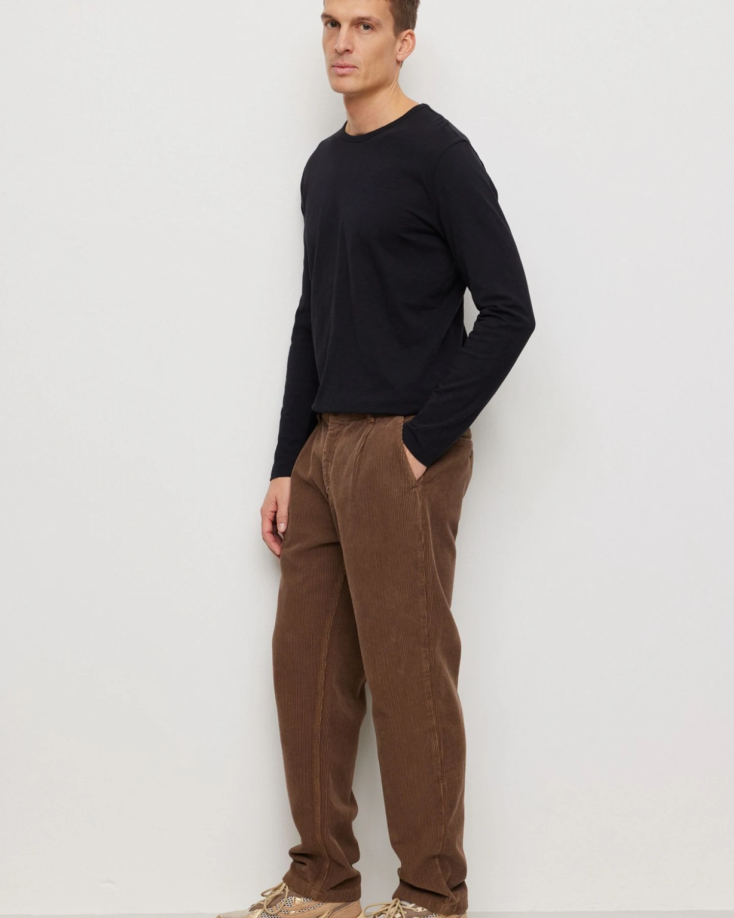 Hose Oak Corduroy Braun – Ansicht 3