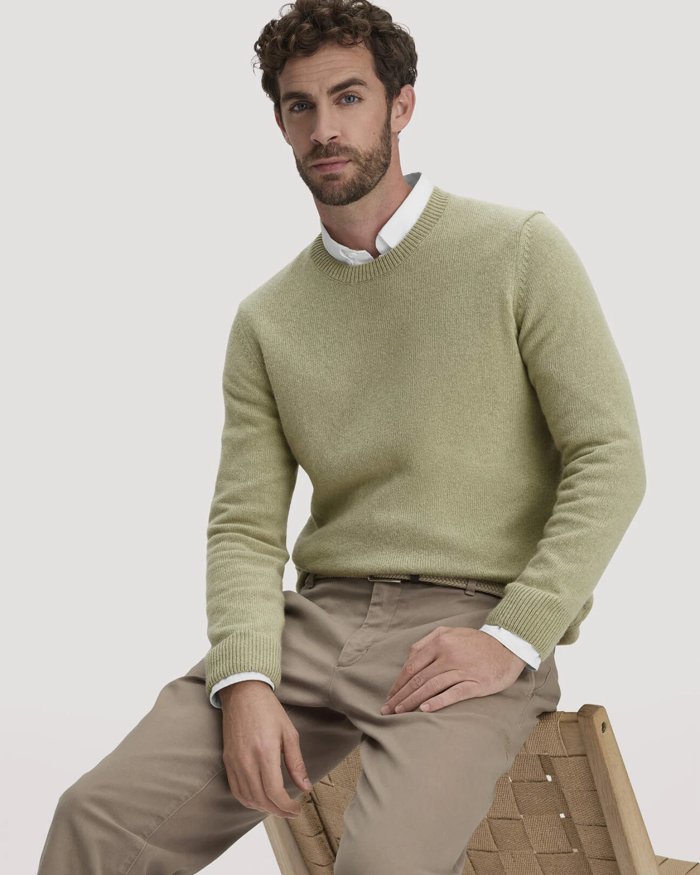 hessnatur Herren Strick Pullover Regular aus Bio-Merinowolle mit Bio-Baumwolle - grün - Größe M – Ansicht 4